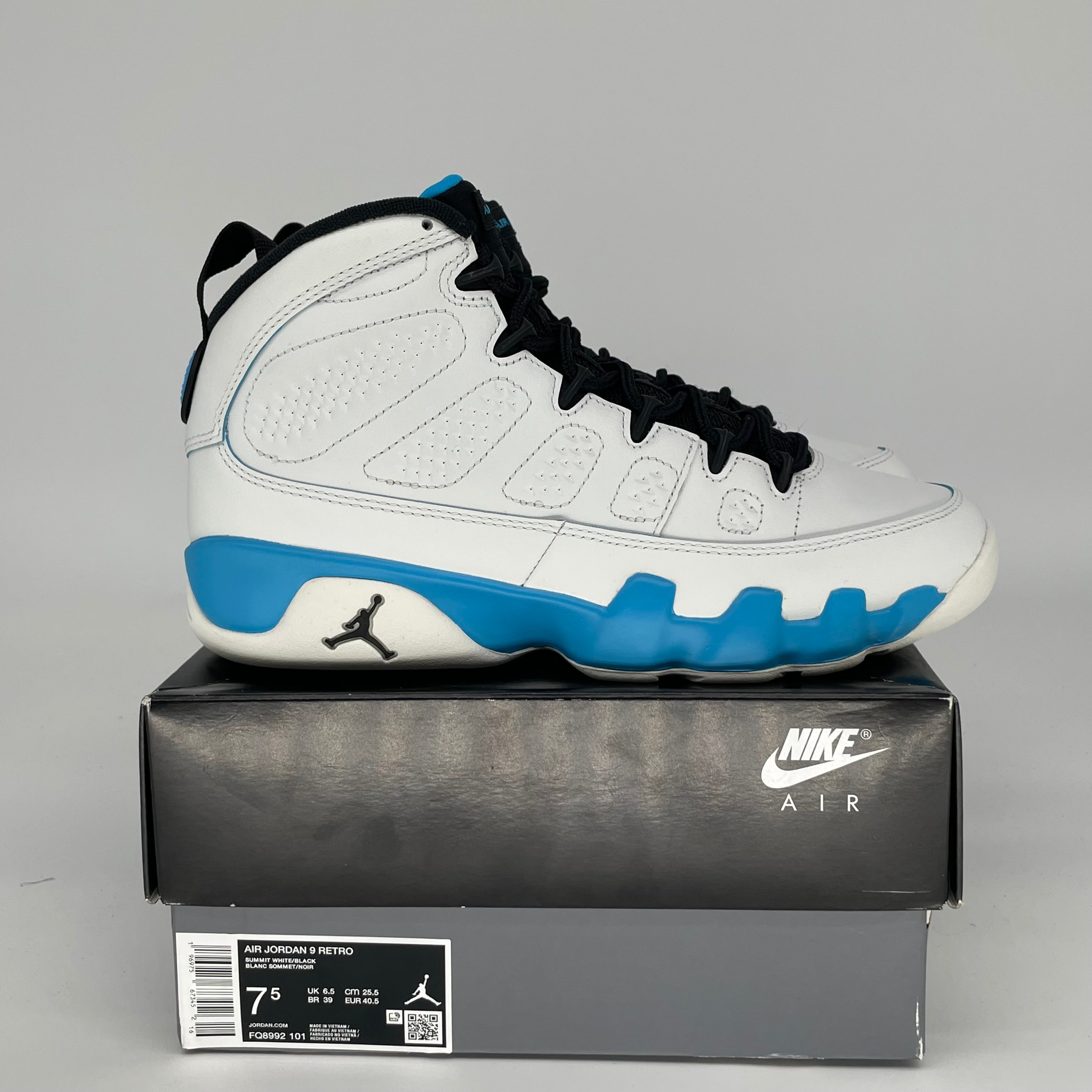 AIR JORDAN 9 POWDER BLUE SIZE 7.5 FQ8992-101