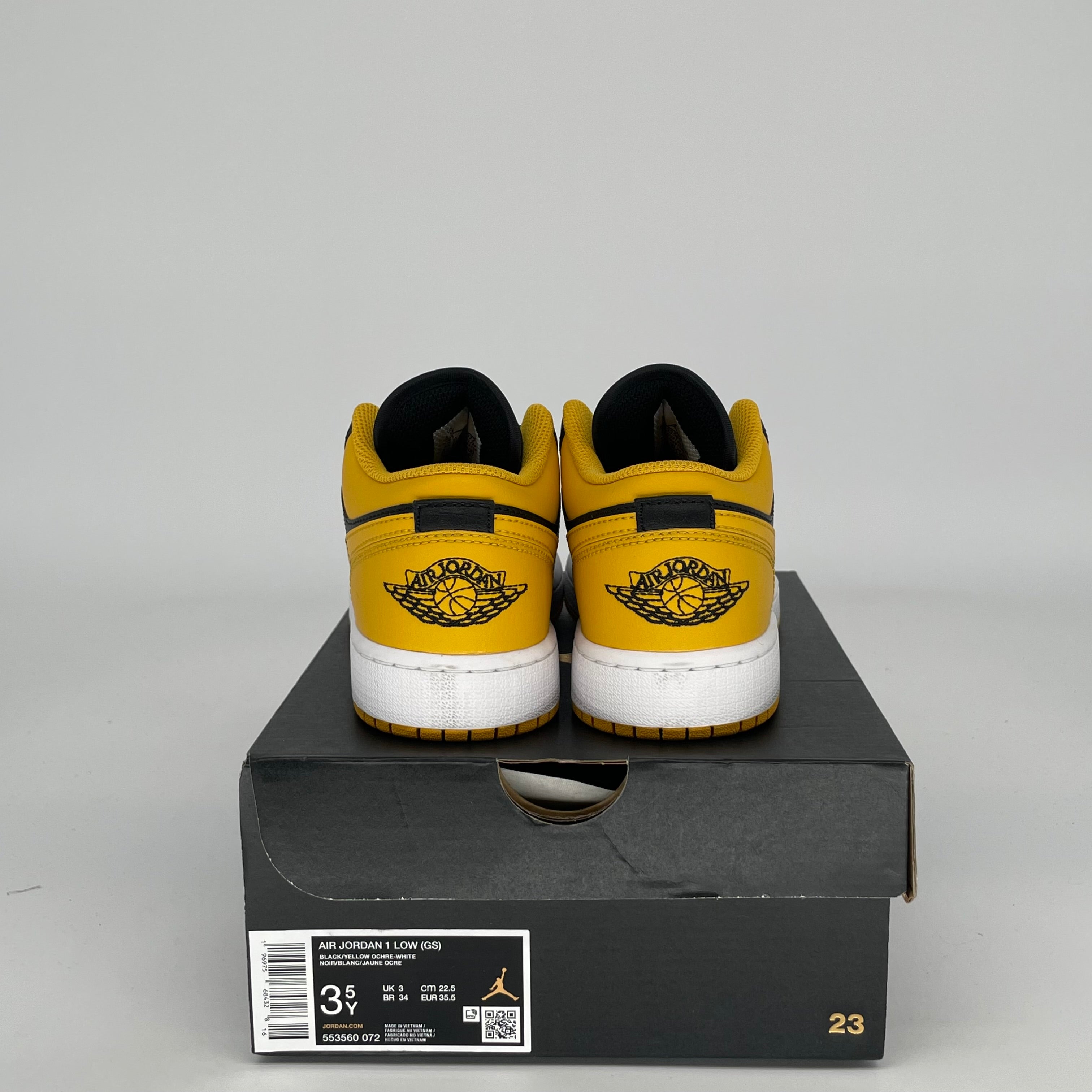 AIR JORDAN 1 LOW YELLOW OCHRE SIZE 3.5 553558-072