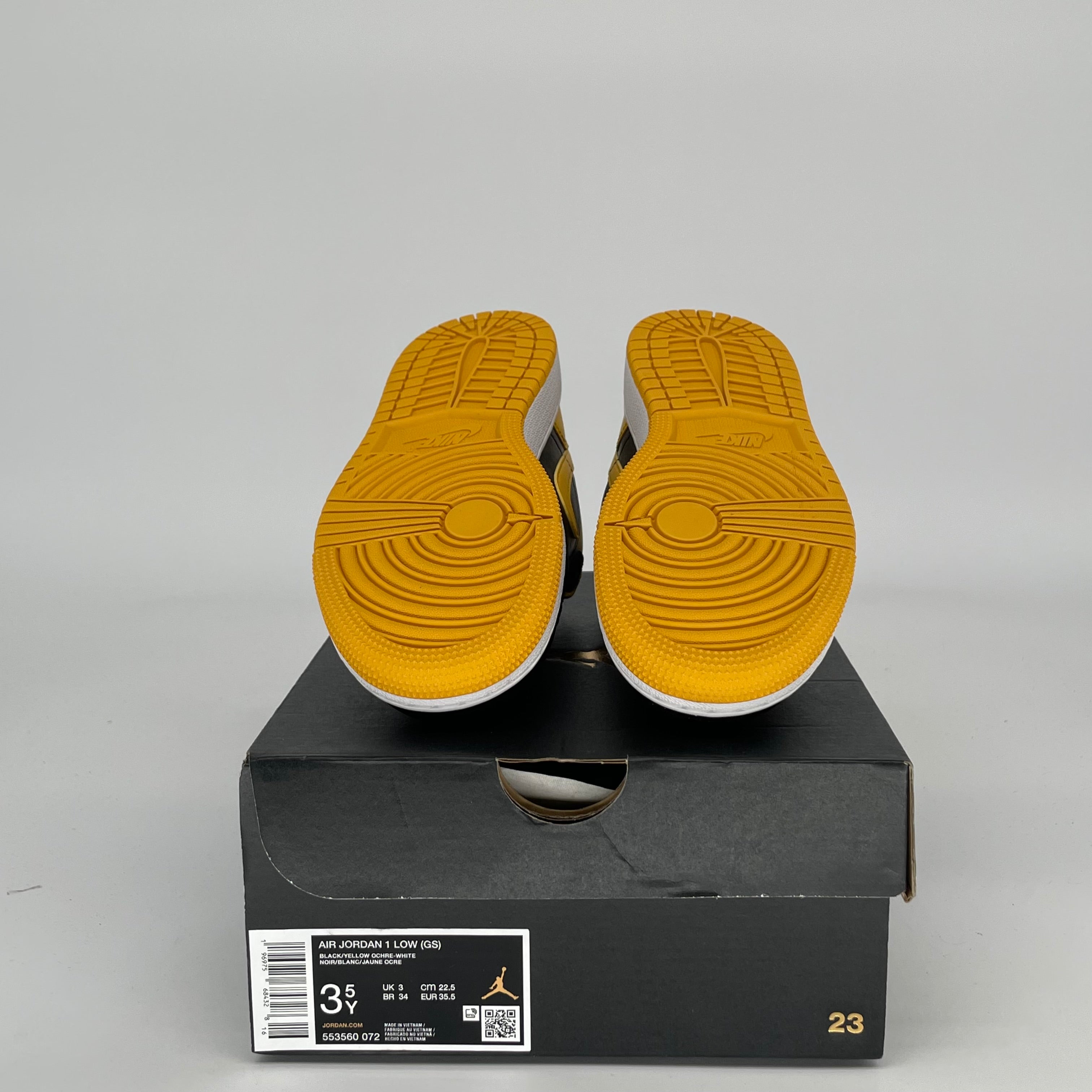 AIR JORDAN 1 LOW YELLOW OCHRE SIZE 3.5 553558-072