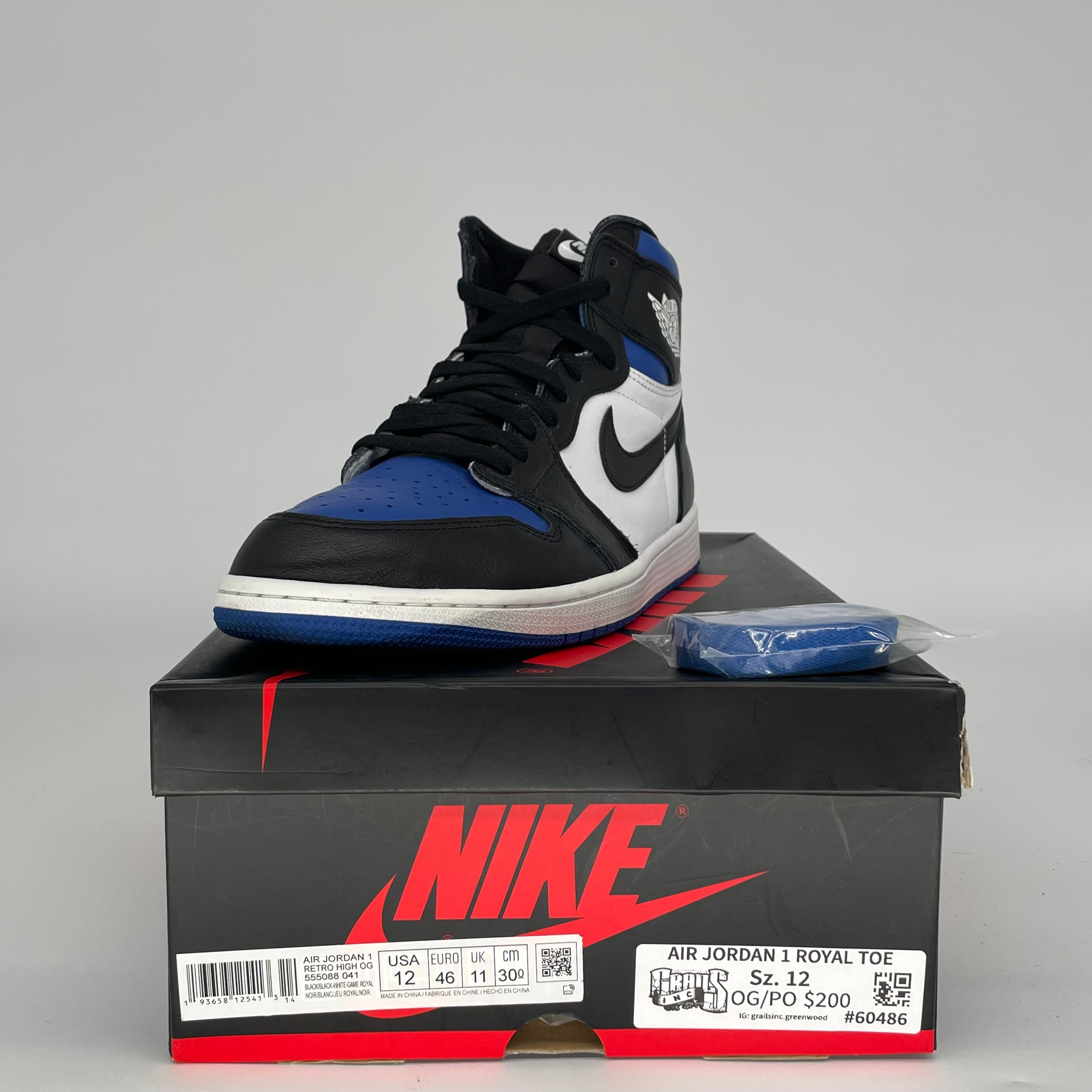 AIR JORDAN 1 ROYAL TOE SIZE 12 555088-041