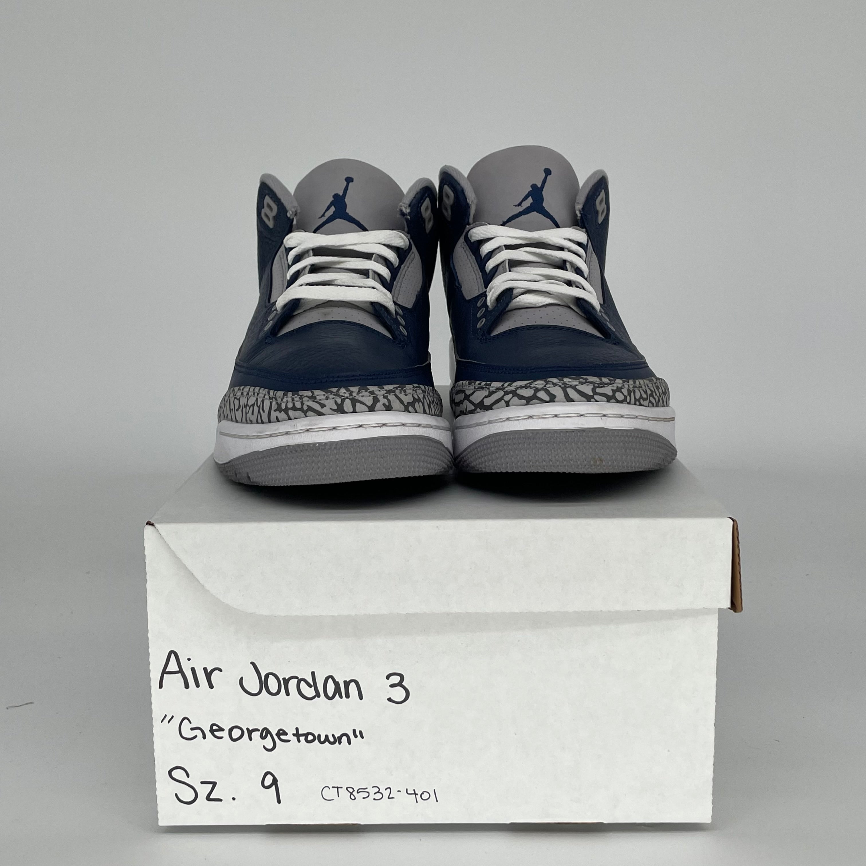 AIR JORDAN 3 GEORGETOWNS SIZE 9 CT8532-401