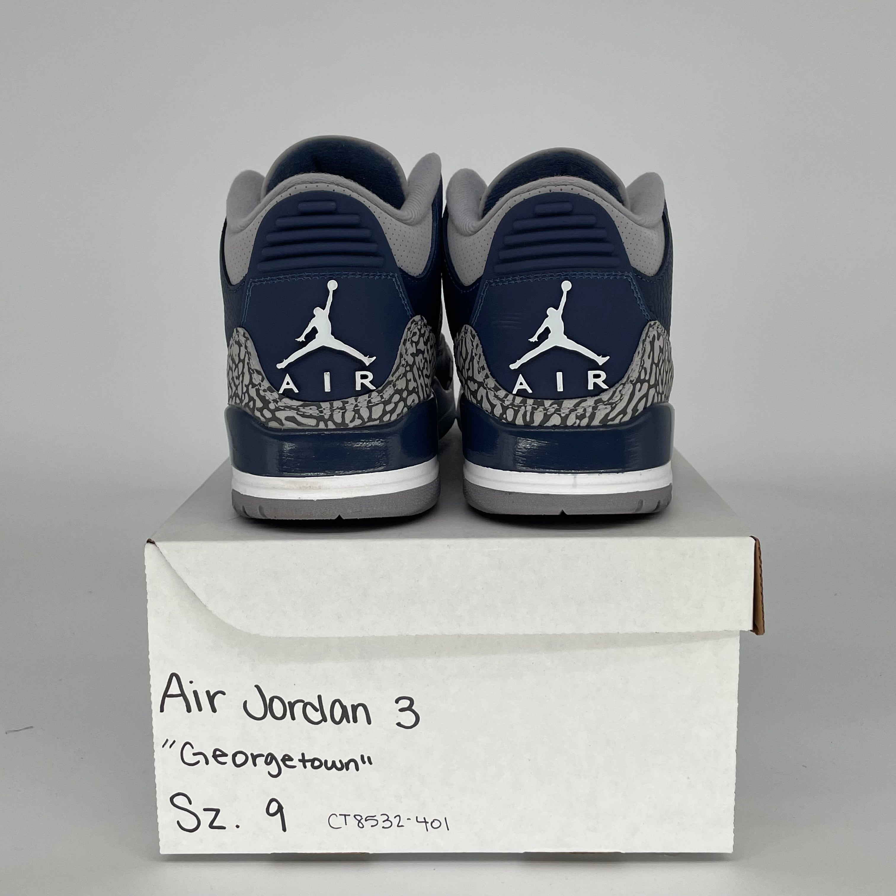 AIR JORDAN 3 GEORGETOWNS SIZE 9 CT8532-401