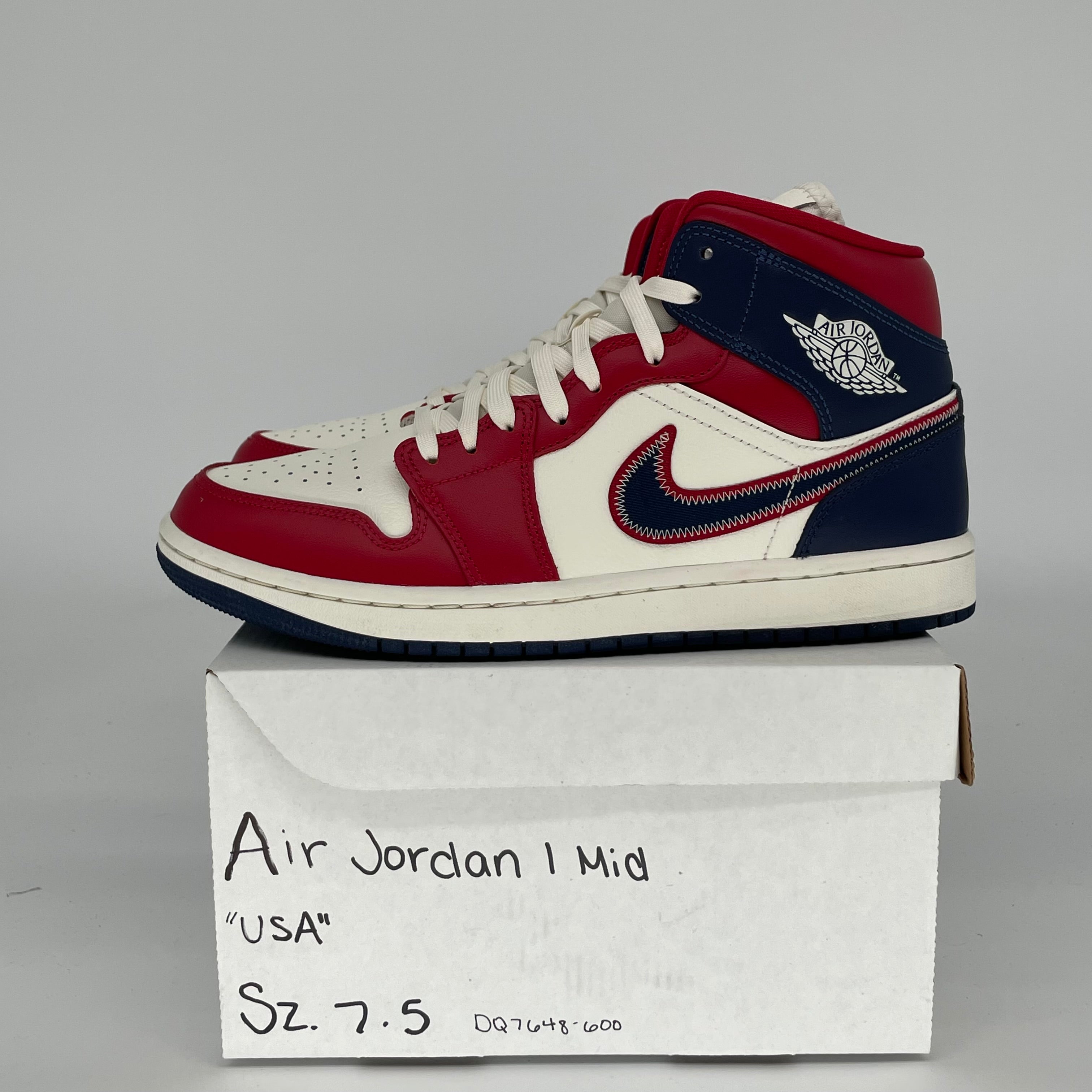 AIR JORDAN 1 MID USA SIZE 7.5/9W DQ7648-600