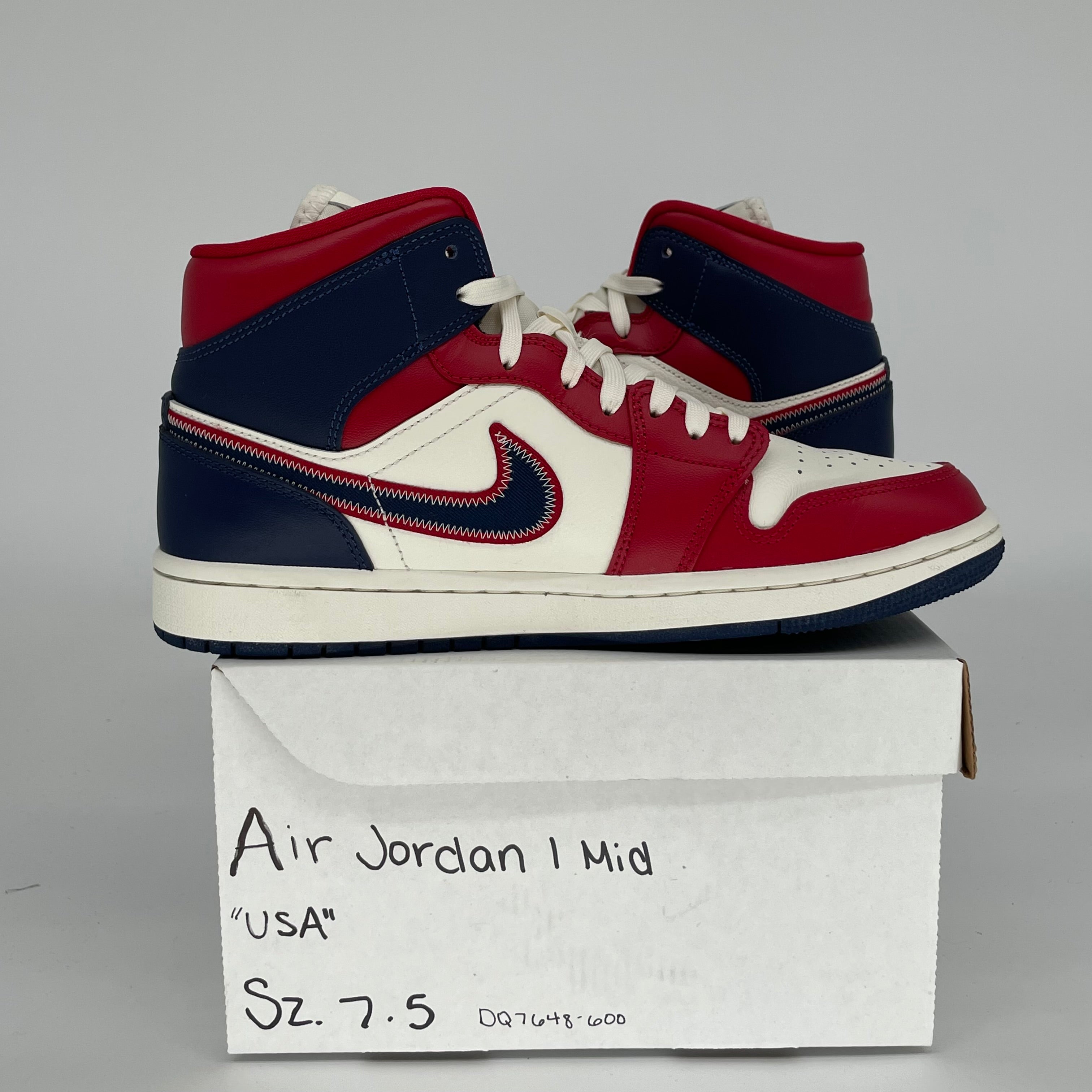 AIR JORDAN 1 MID USA SIZE 7.5/9W DQ7648-600