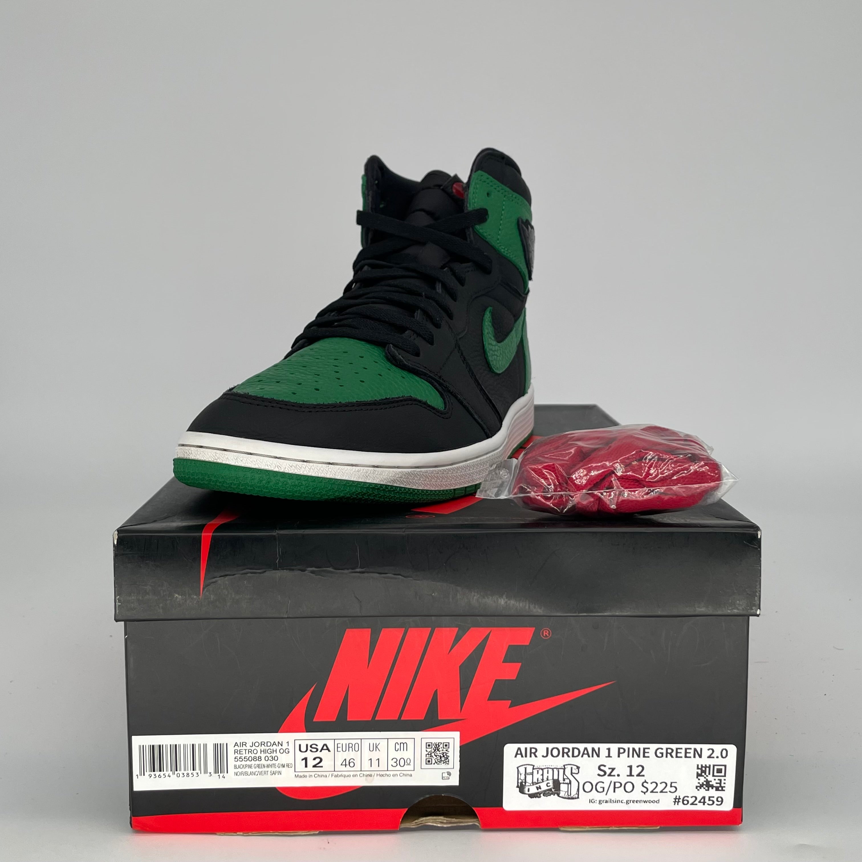 AIR JORDAN 1 PINE GREEN 2.0 SIZE 12 555088-030