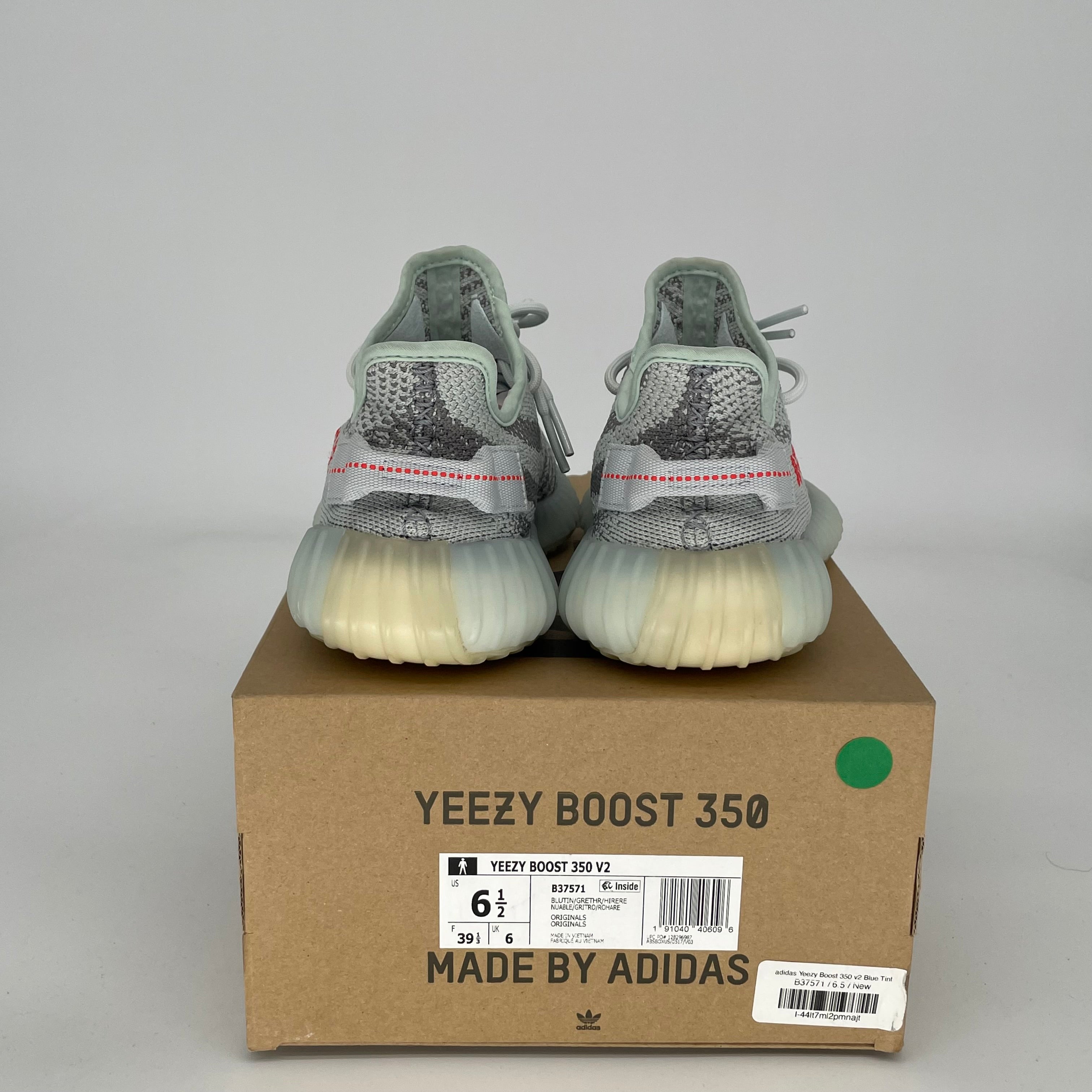 ADIDAS YEEZY 350 V2 BLUE TINT SIZE 6.5 B37571