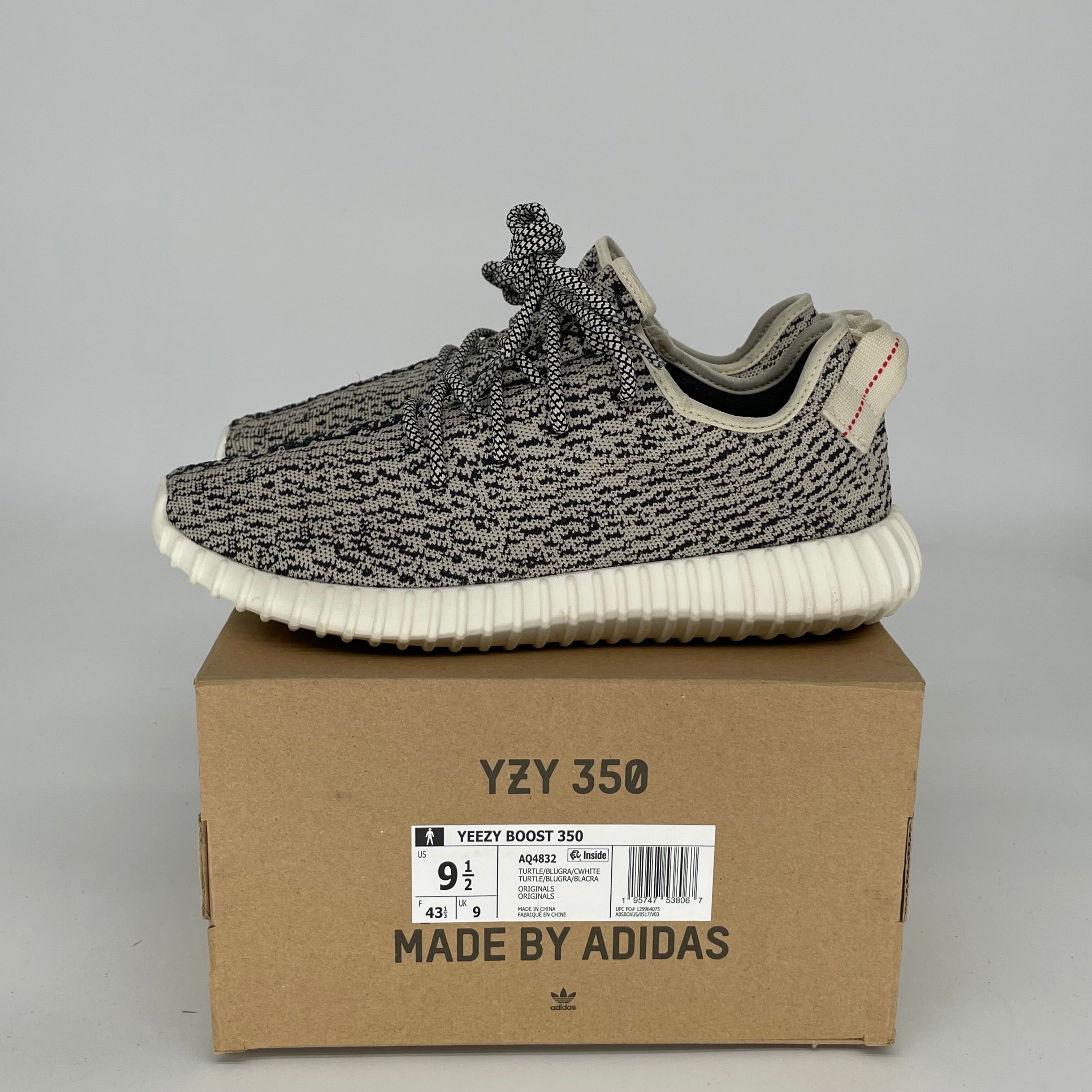 ADIDAS YEEYZ 350 TURTLE DOVE SIZE 9.5 AQ4832