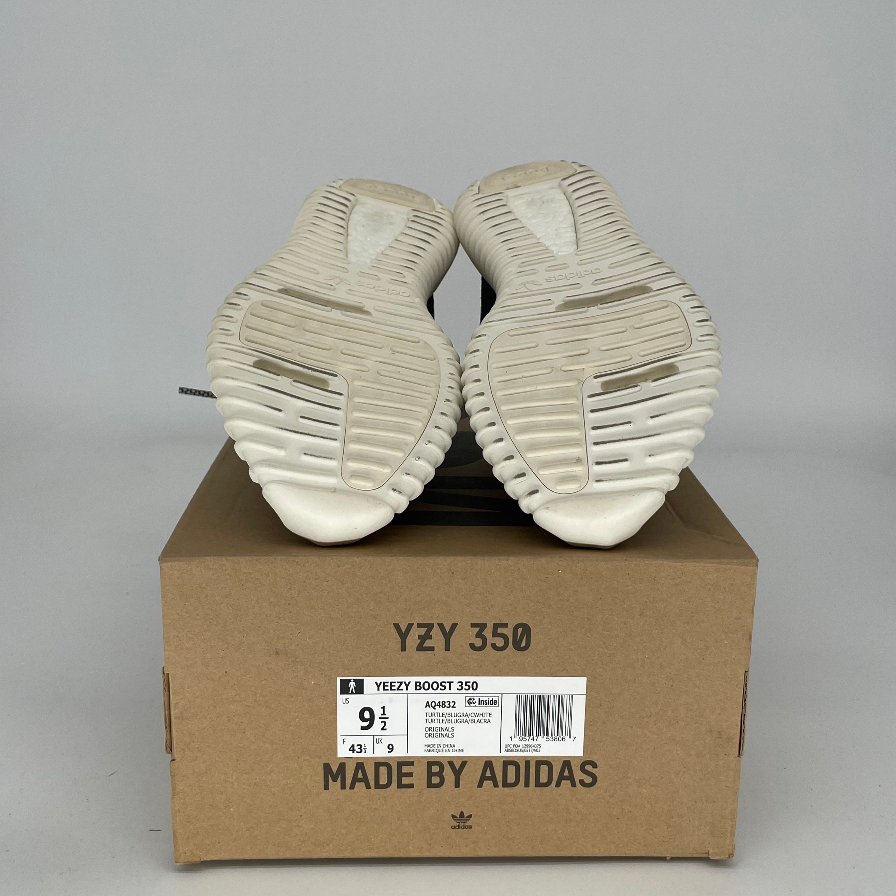 ADIDAS YEEYZ 350 TURTLE DOVE SIZE 9.5 AQ4832