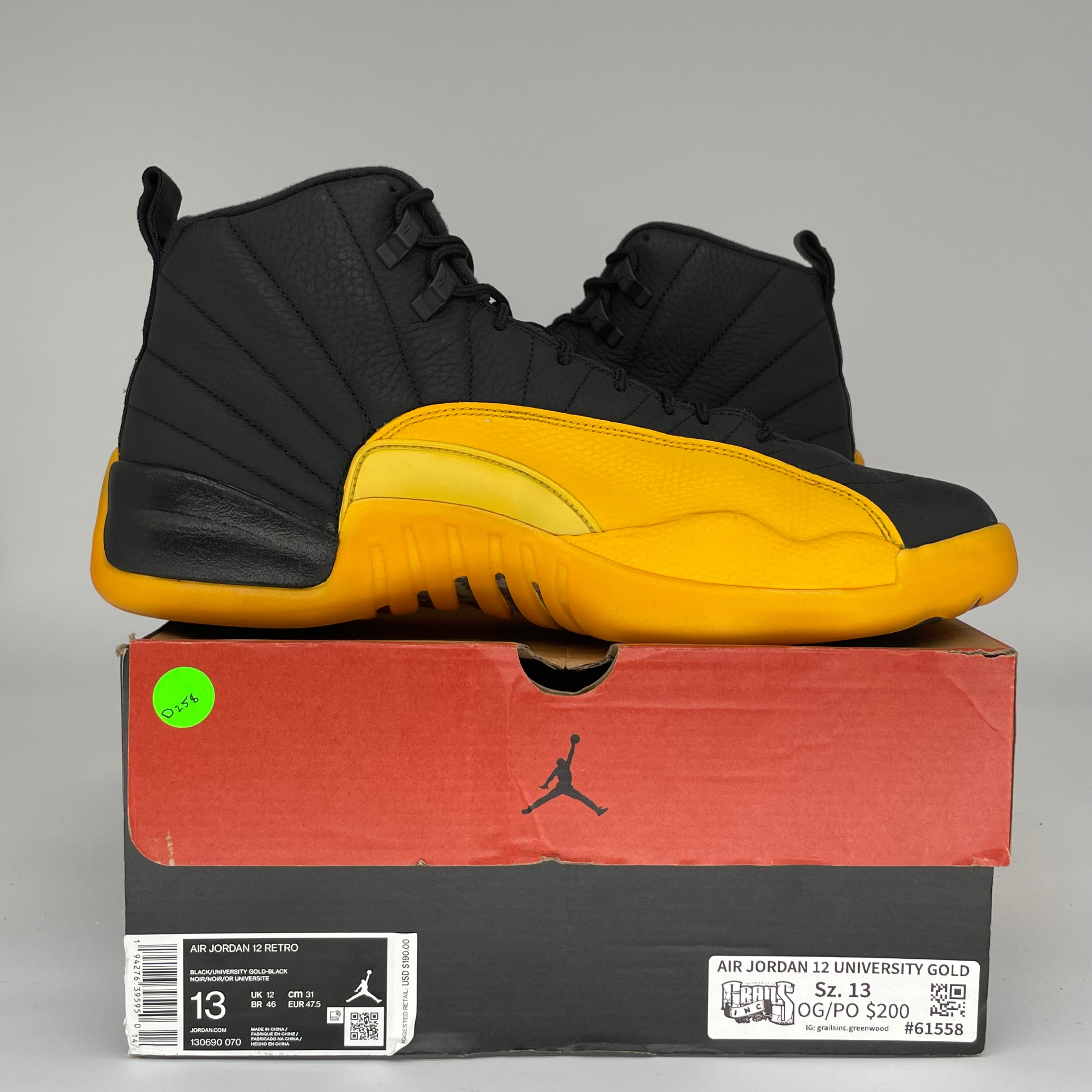 AIR JORDAN 12 UNIVERSITY GOLD SIZE 13 130690-070