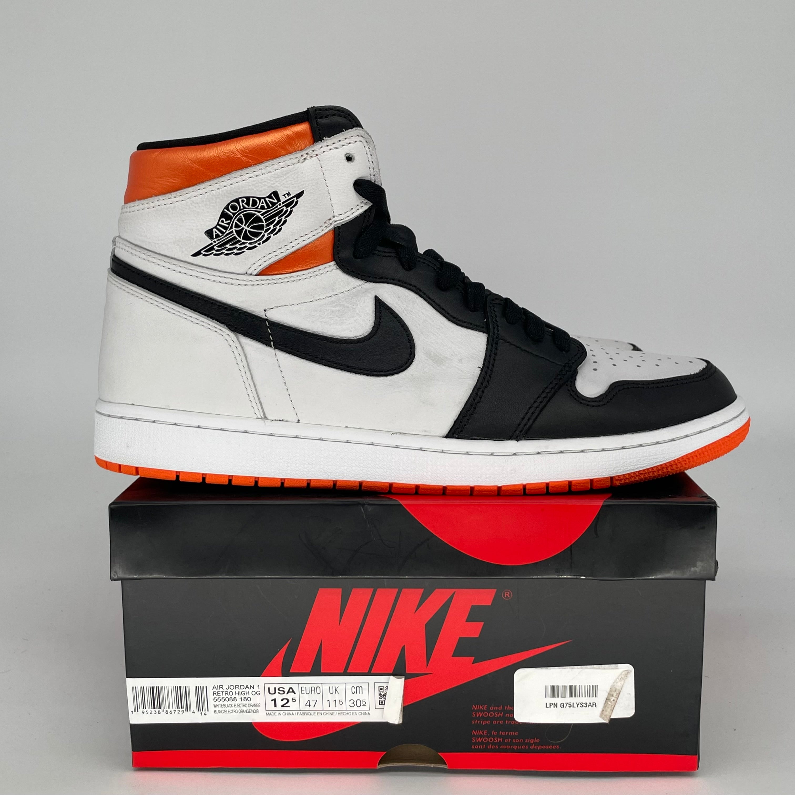 AIR JORDAN 1 ELECTRO ORANGE SIZE 12.5 555088-180