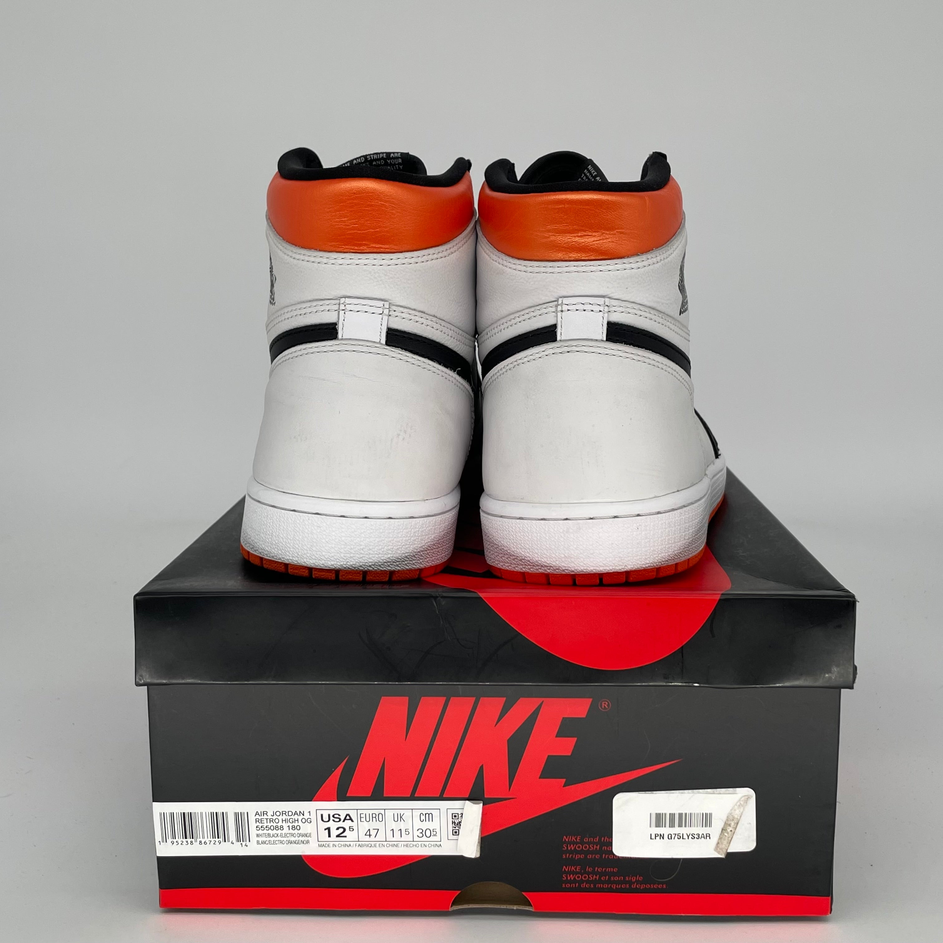 AIR JORDAN 1 ELECTRO ORANGE SIZE 12.5 555088-180