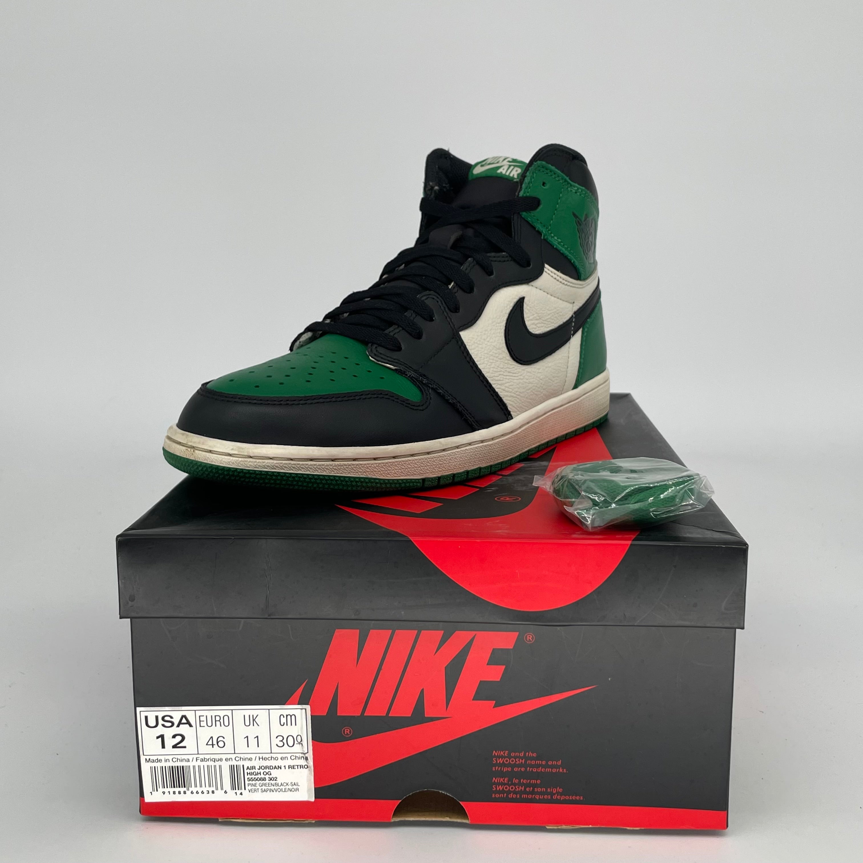 AIR JORDAN 1 PINE GREEN SIZE 12 555088-302