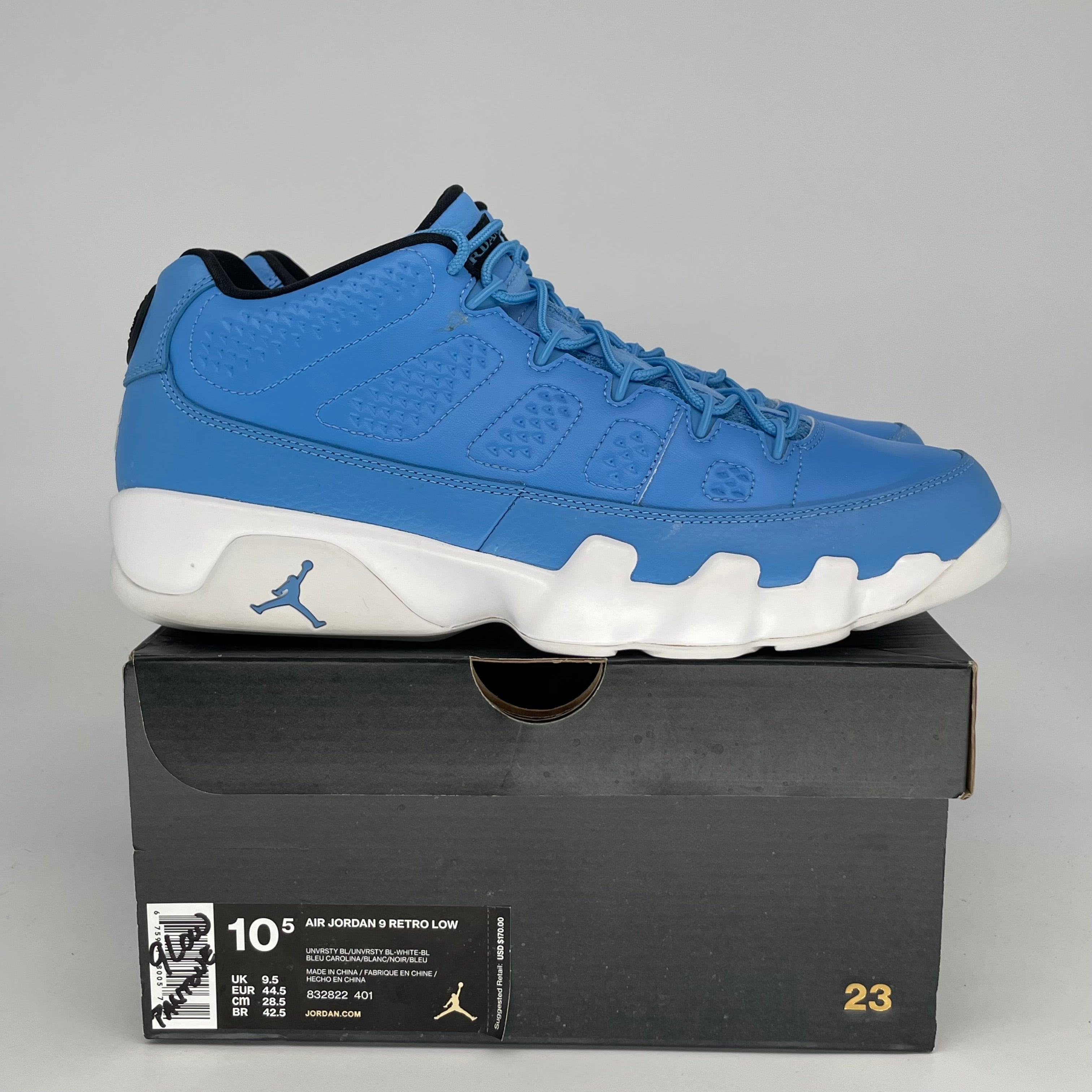 AIR JORDAN 9 LOW PANTONE SIZE 10.5 832822-401