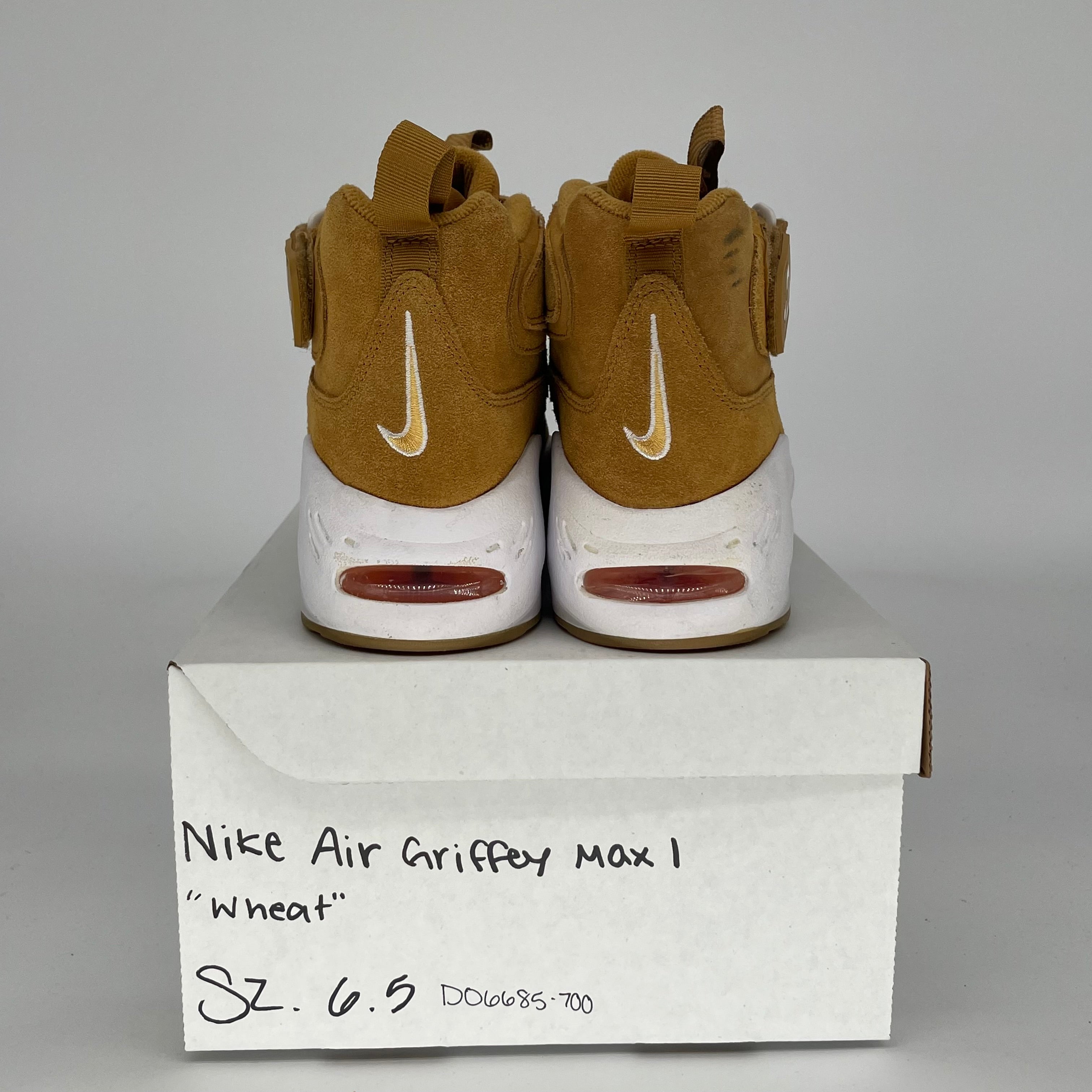 NIKE AIR GRIFFEY MAX 1 WHEAT SIZE 6.5Y DO6685-700