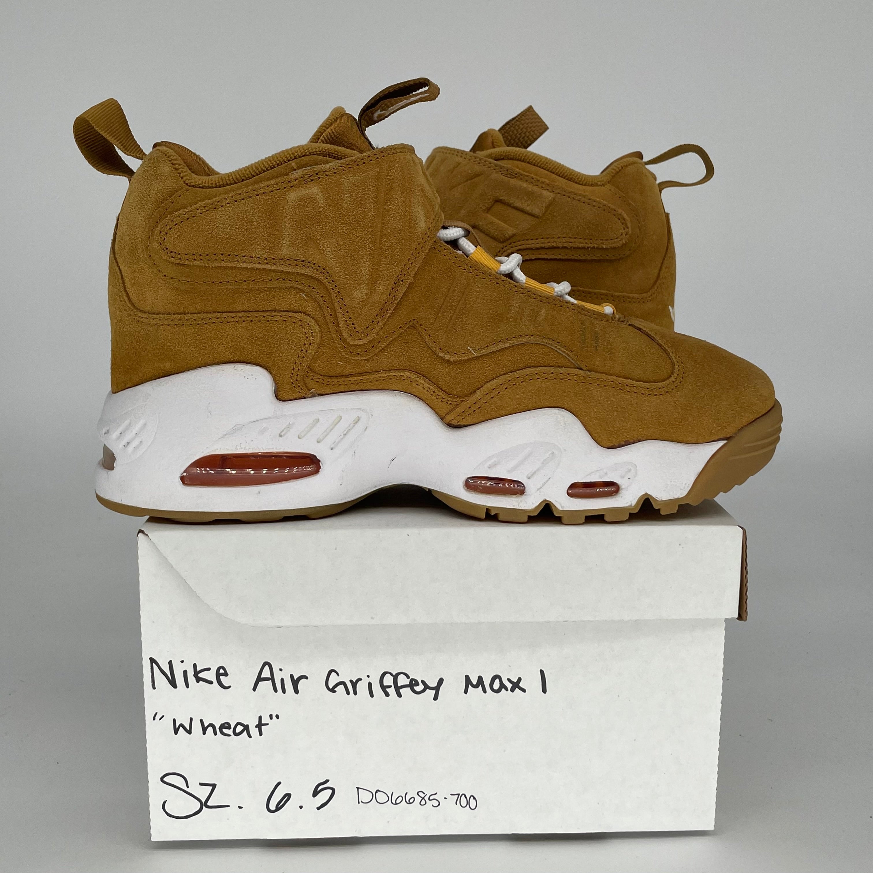 NIKE AIR GRIFFEY MAX 1 WHEAT SIZE 6.5Y DO6685-700