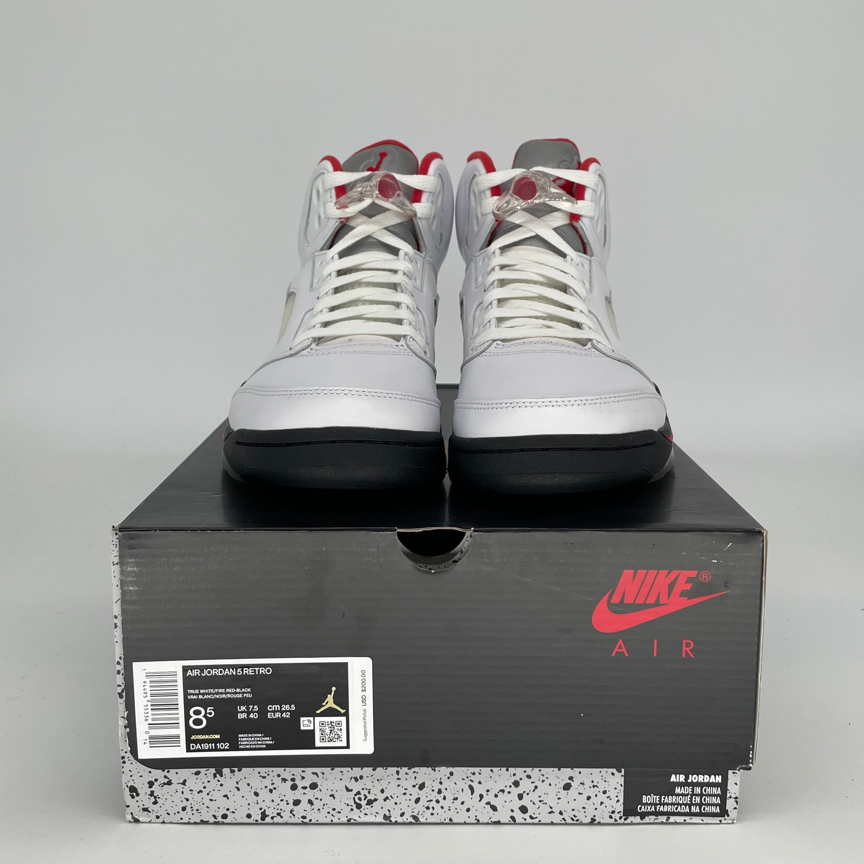 AIR JORDAN 5 FIRE RED SILVER TOUNGE SIZE 8.5 DA1911-102