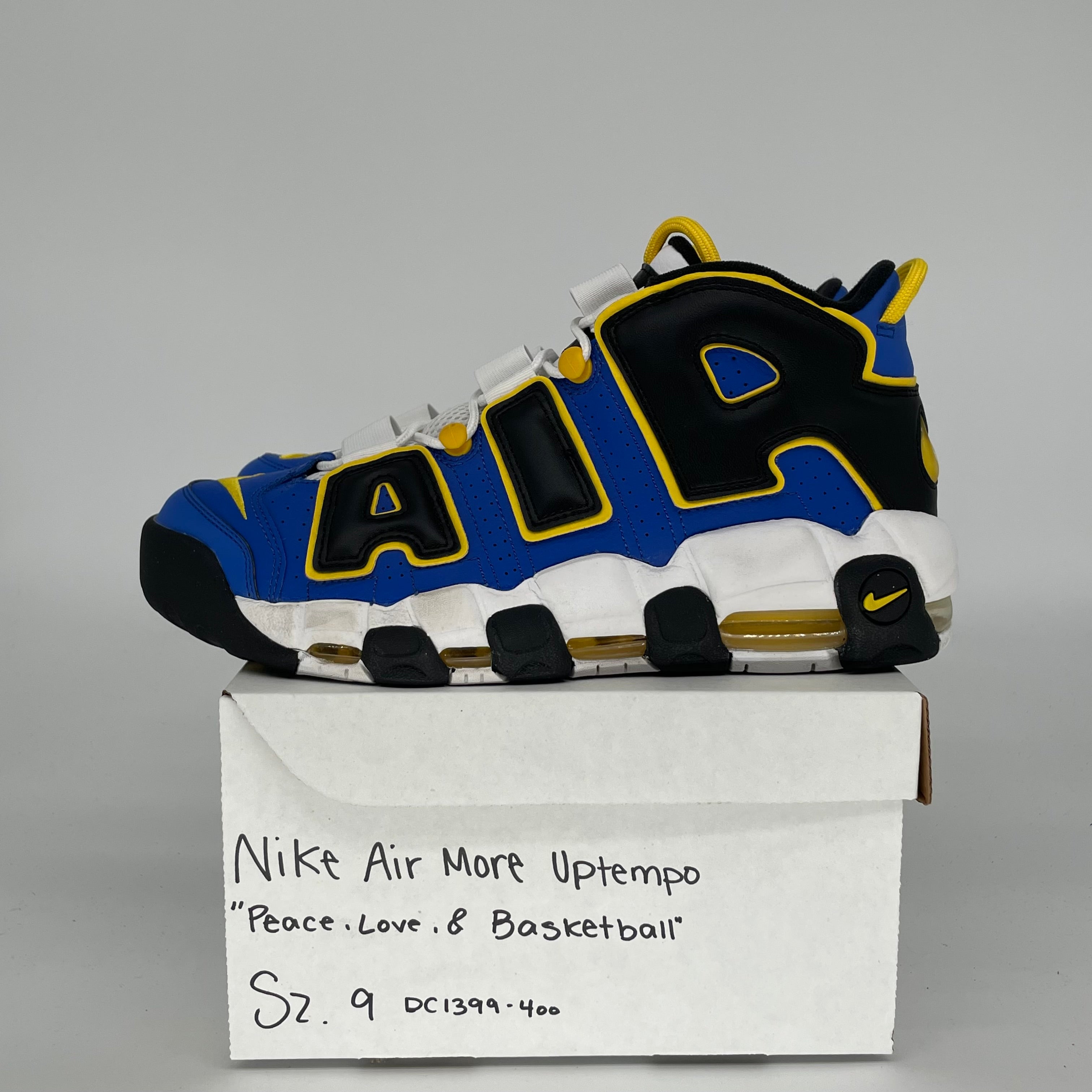 NIKE AIR UPTEMPO PEACE LOVE AND BASKETBALL SIZE 9 DC1399-400