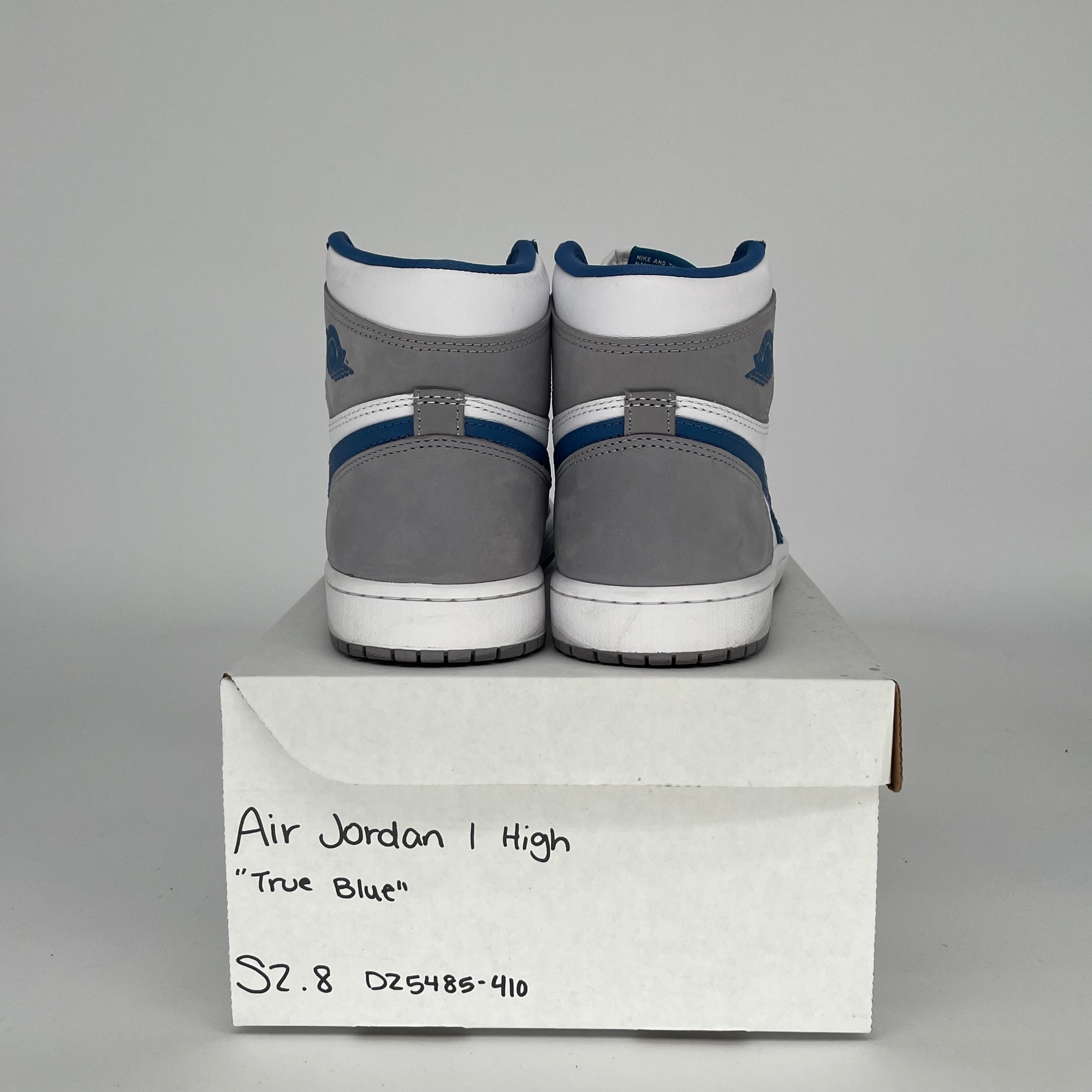 AIR JORDAN 1 TRUE BLUE SIZE 8 DZ5485-410