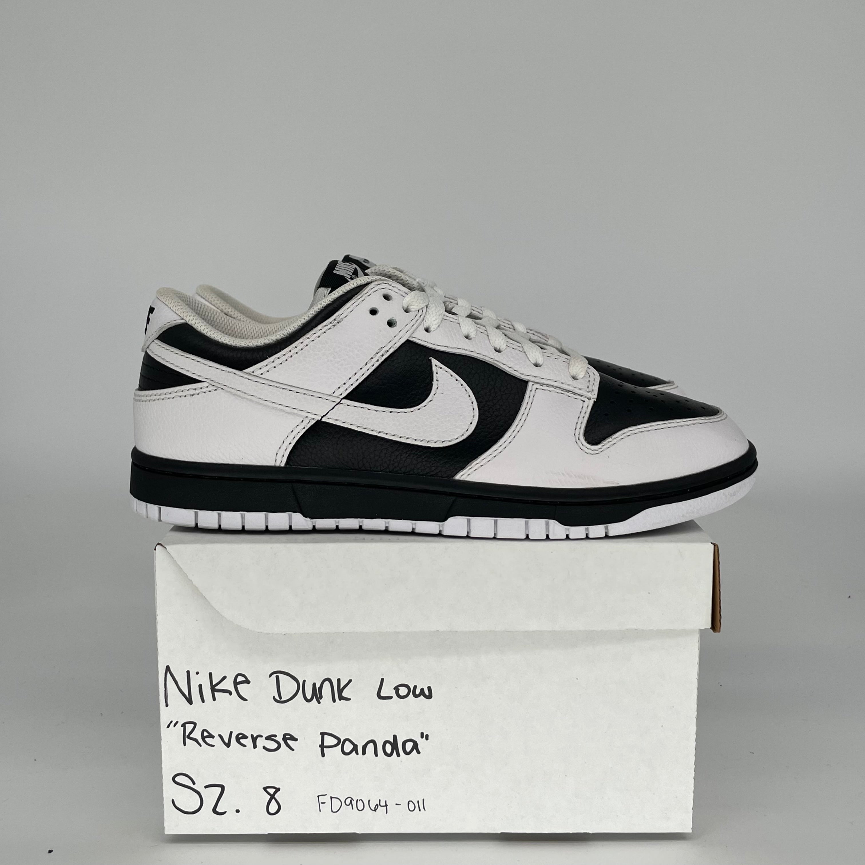 NIKE DUNK LOW REVERSE PANDA SIZE 8 FD9064-011