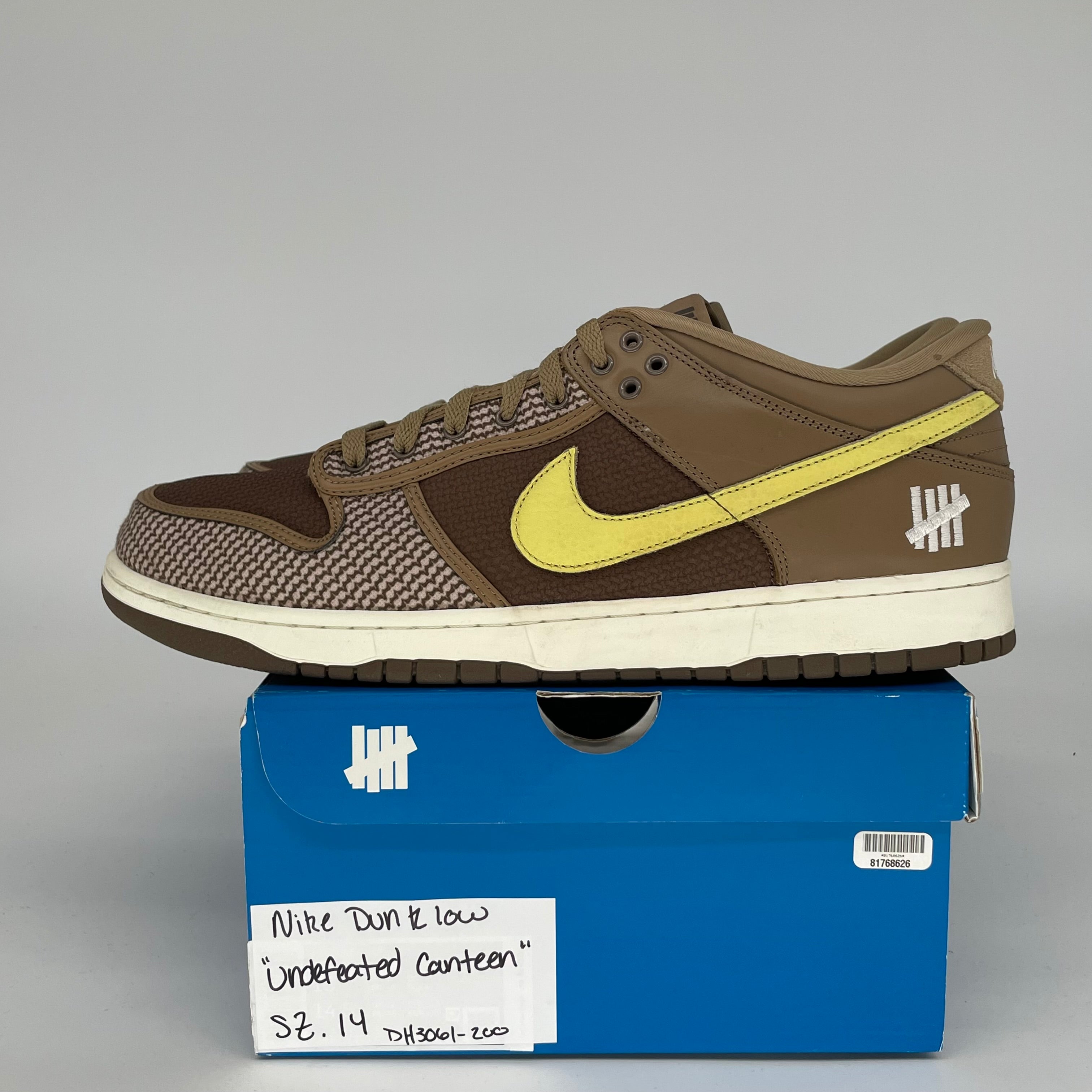 NIKE DUNK LOW UNDEFEATED CANTEEN SIZE 14 DH3061-200