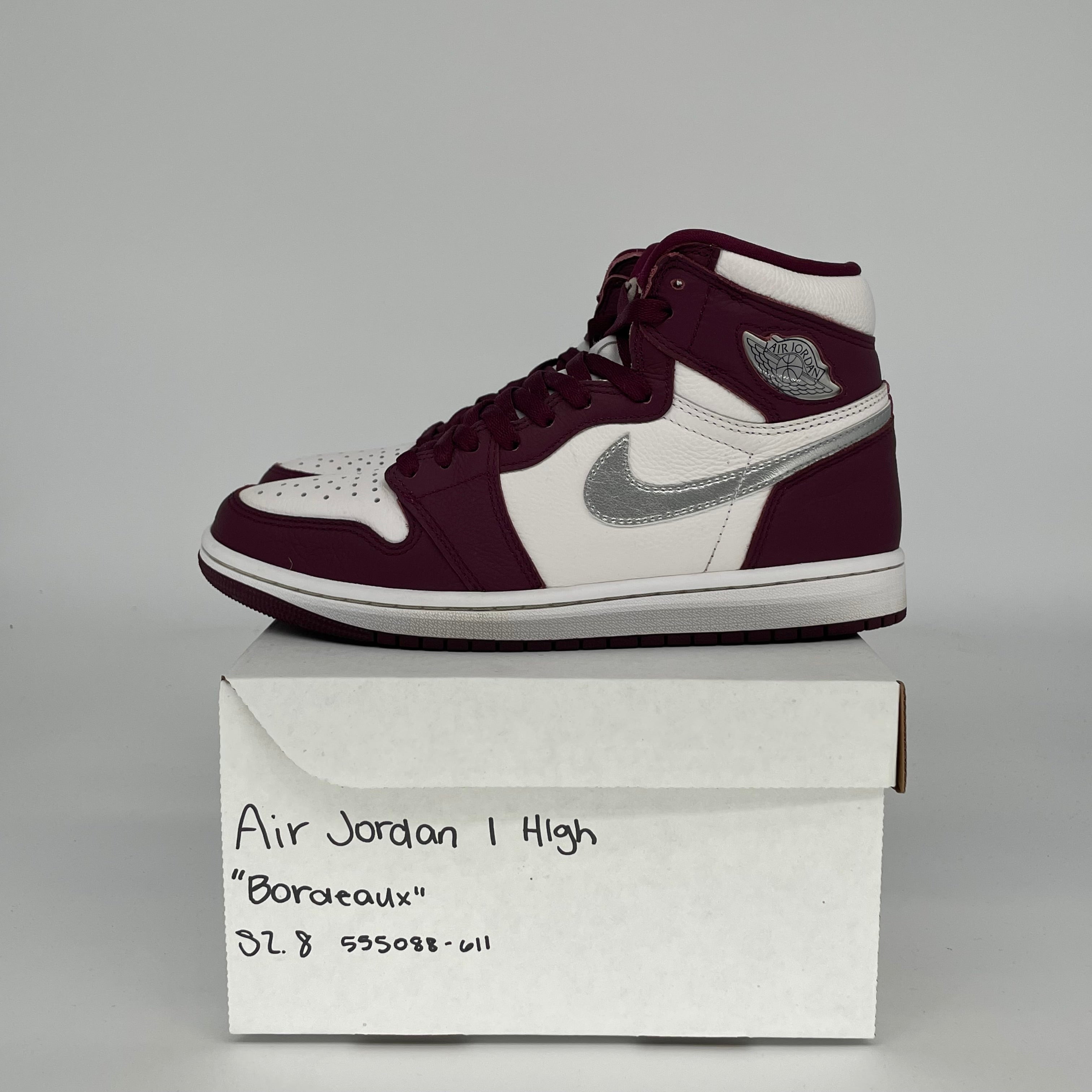 AIR JORDAN 1 BORDEAUX SIZE 8 555088-611