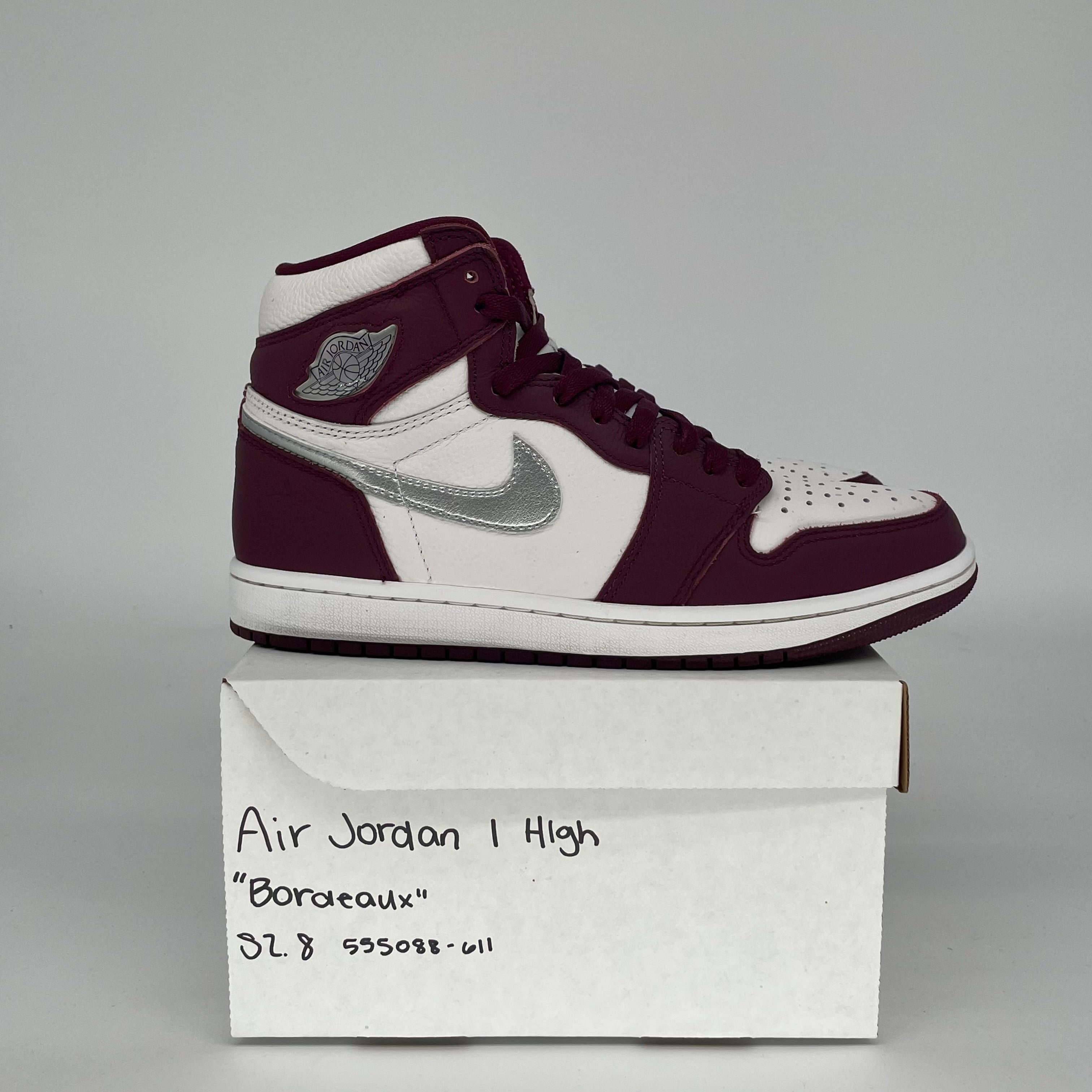 AIR JORDAN 1 BORDEAUX SIZE 8 555088-611