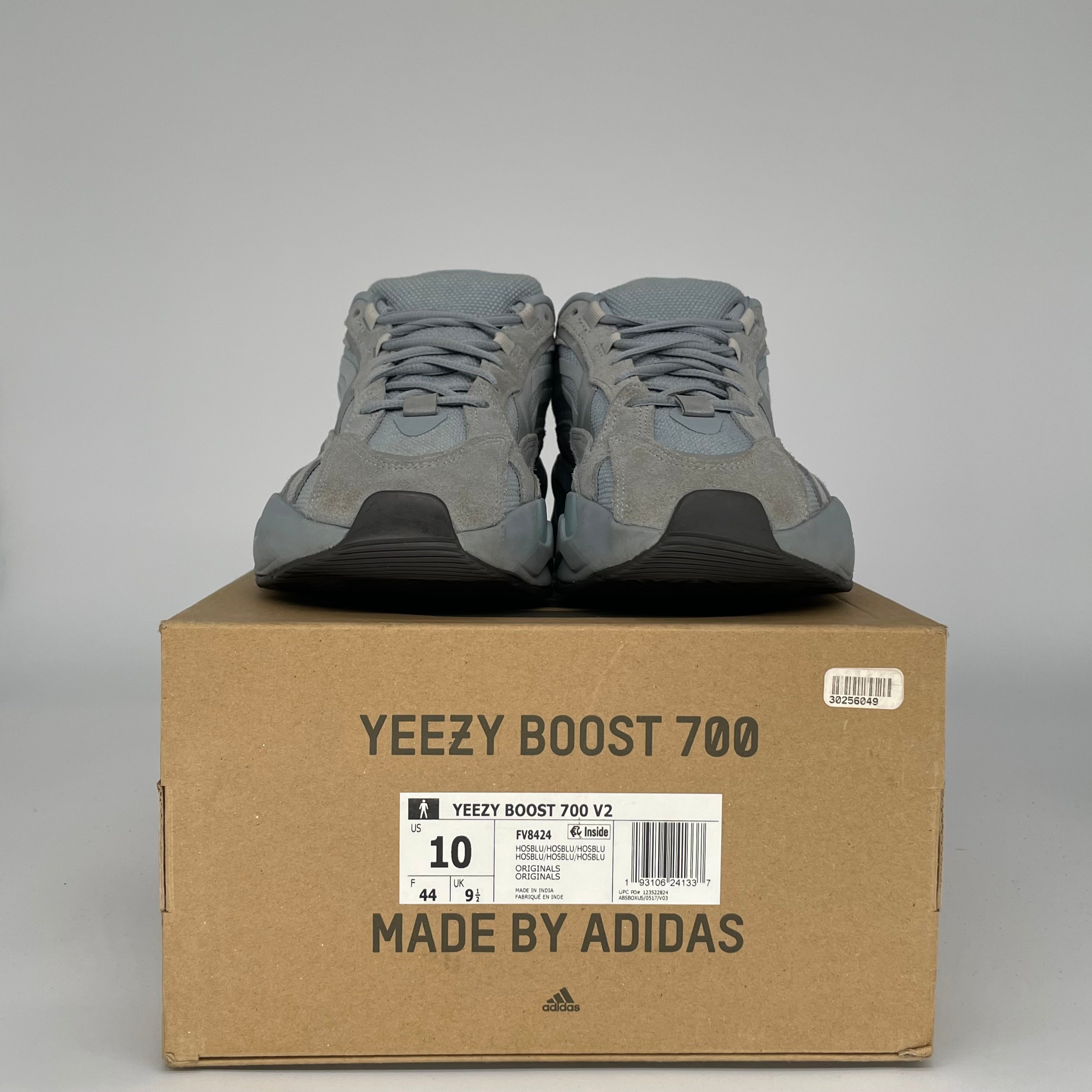 ADIDAS YEEZY BOOST 700 HOSPITAL BLUE SIZE 10 FV8424