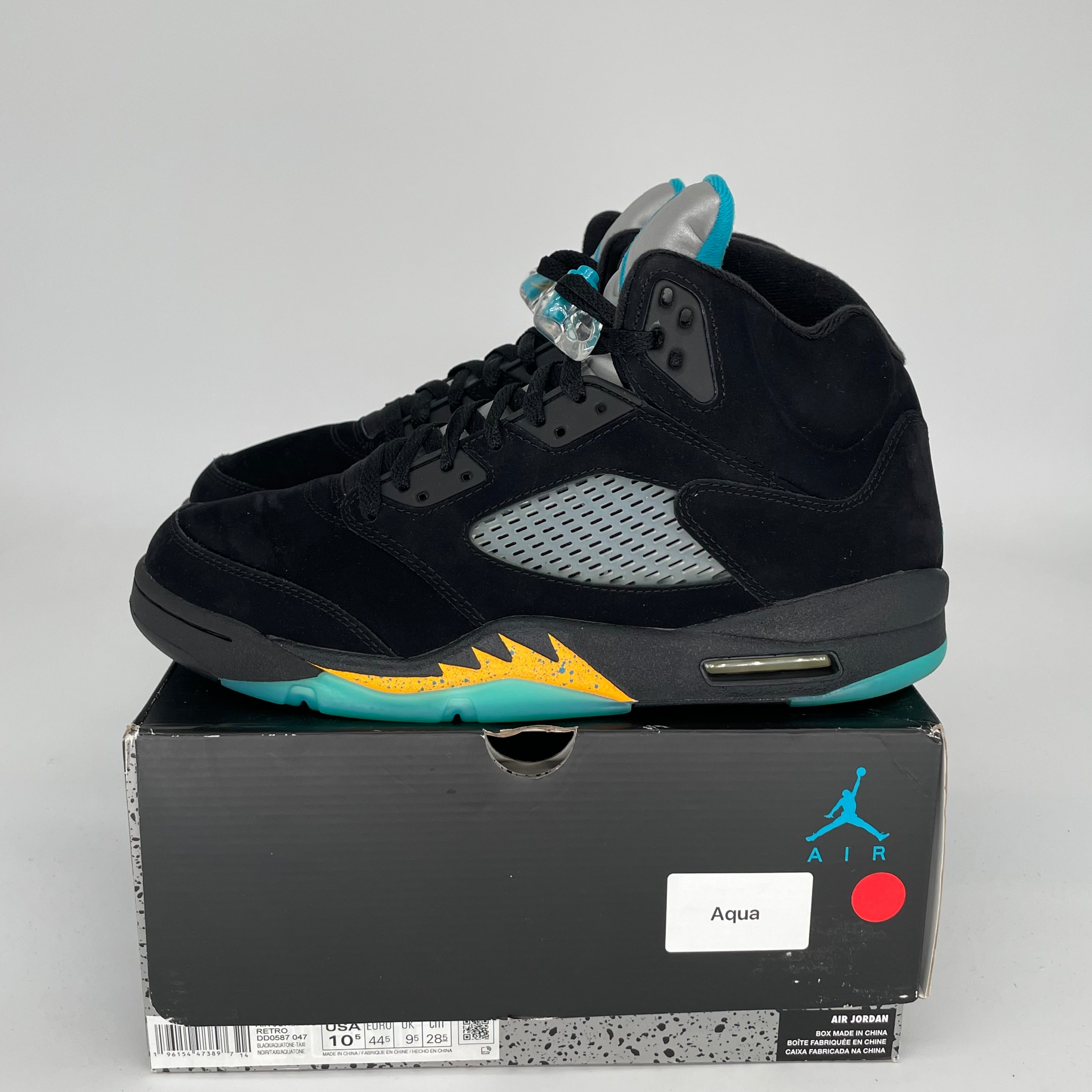 AIR JORDAN 5 AQUA SIZE 10.5 DD0587-047