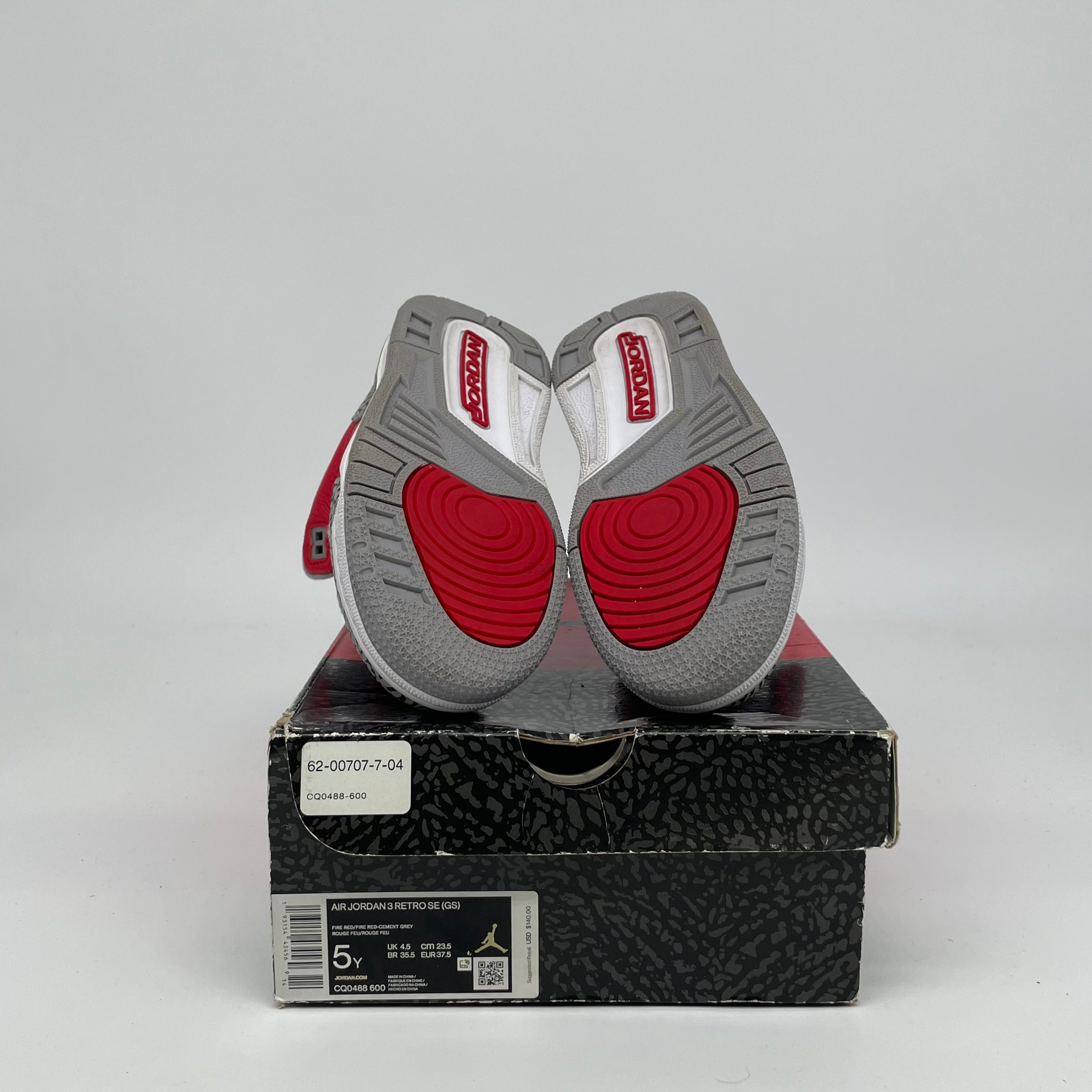 AIR JORDAN 3 UNITE RED CEMENT SIZE 5 CQ0488-600