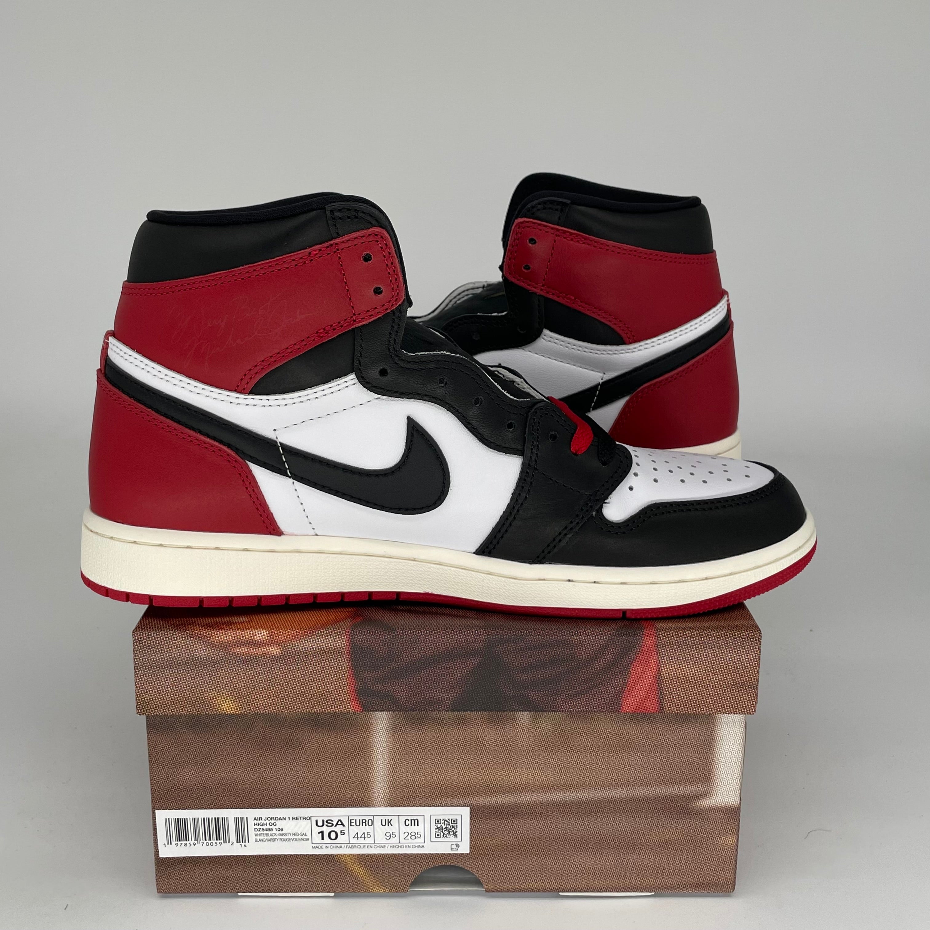 AIR JORDAN 1 BLACK TOE REIMAGINED SIZE 10.5 DZ5485-106