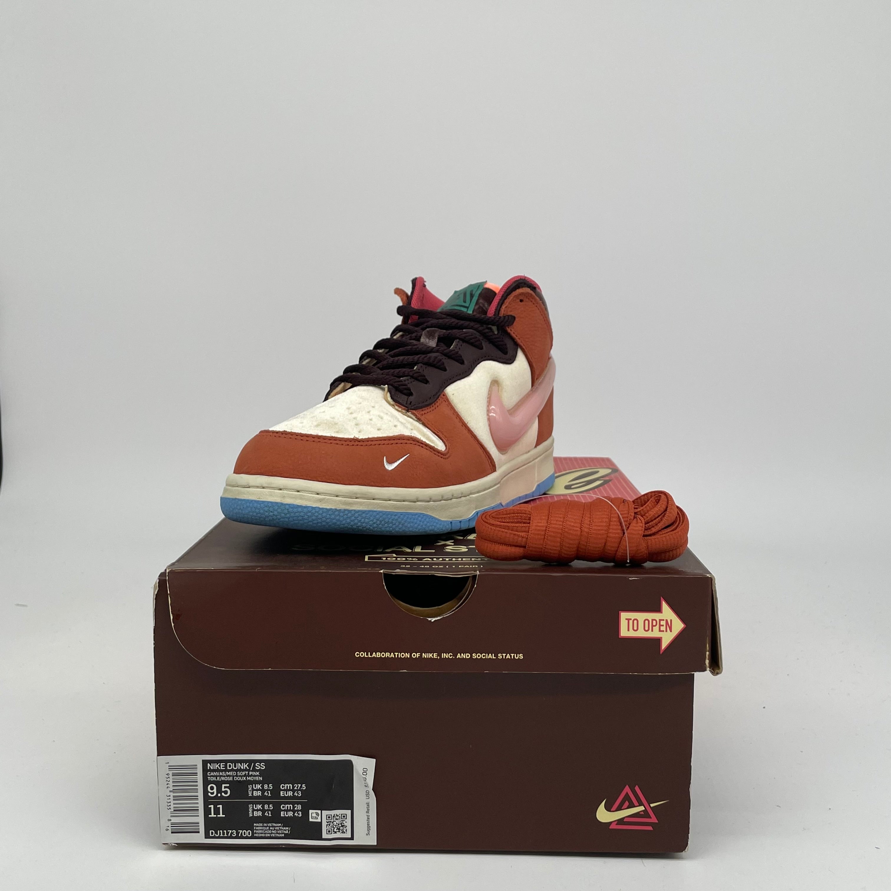 NIKE DUNK MID SOCIAL STATUS FREE LUNCH CHOCOLATE MILK SIZE 9.5 DJ1173-700