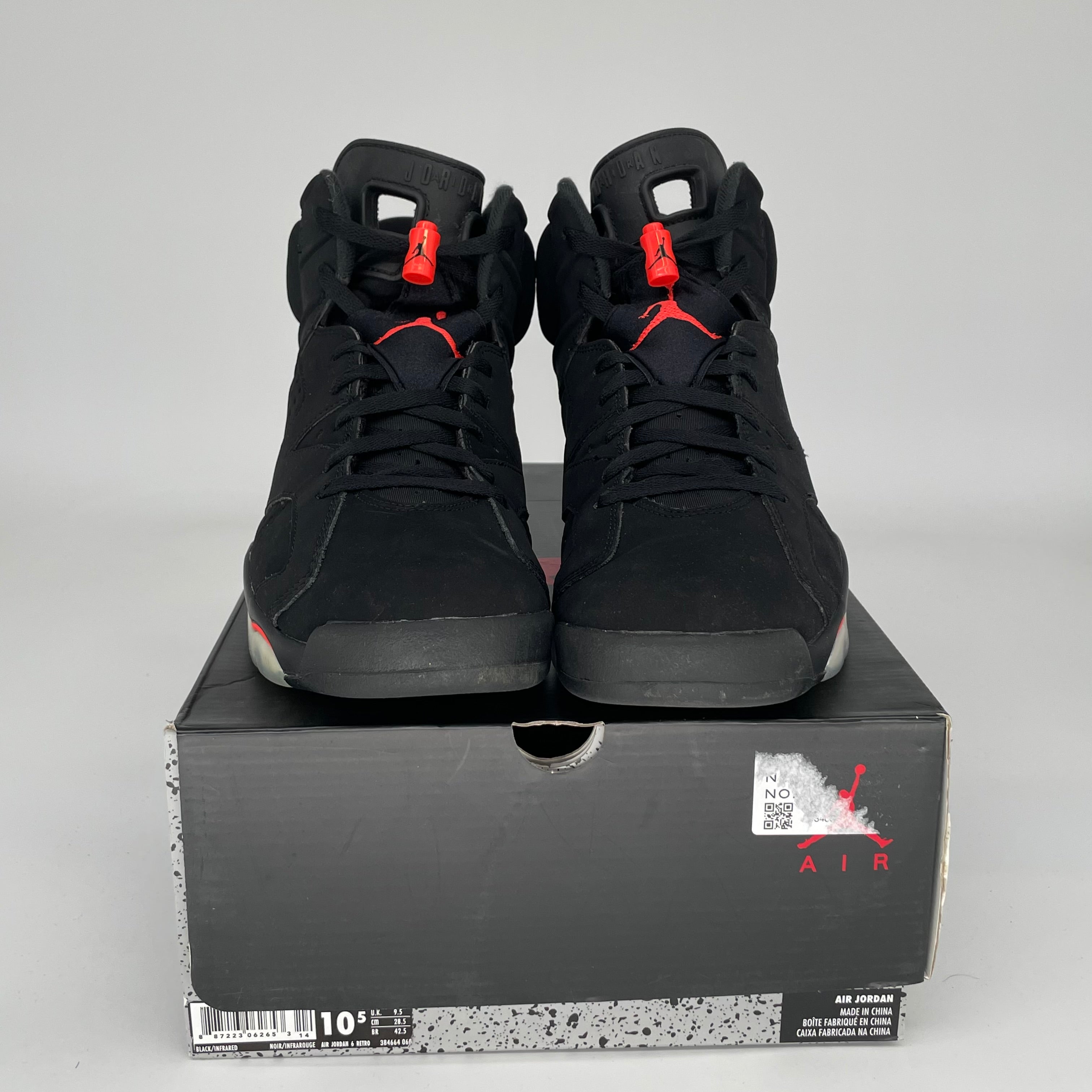 AIR JORDAN 6 BLACK INFRARED SIZE 10.5 384664-060