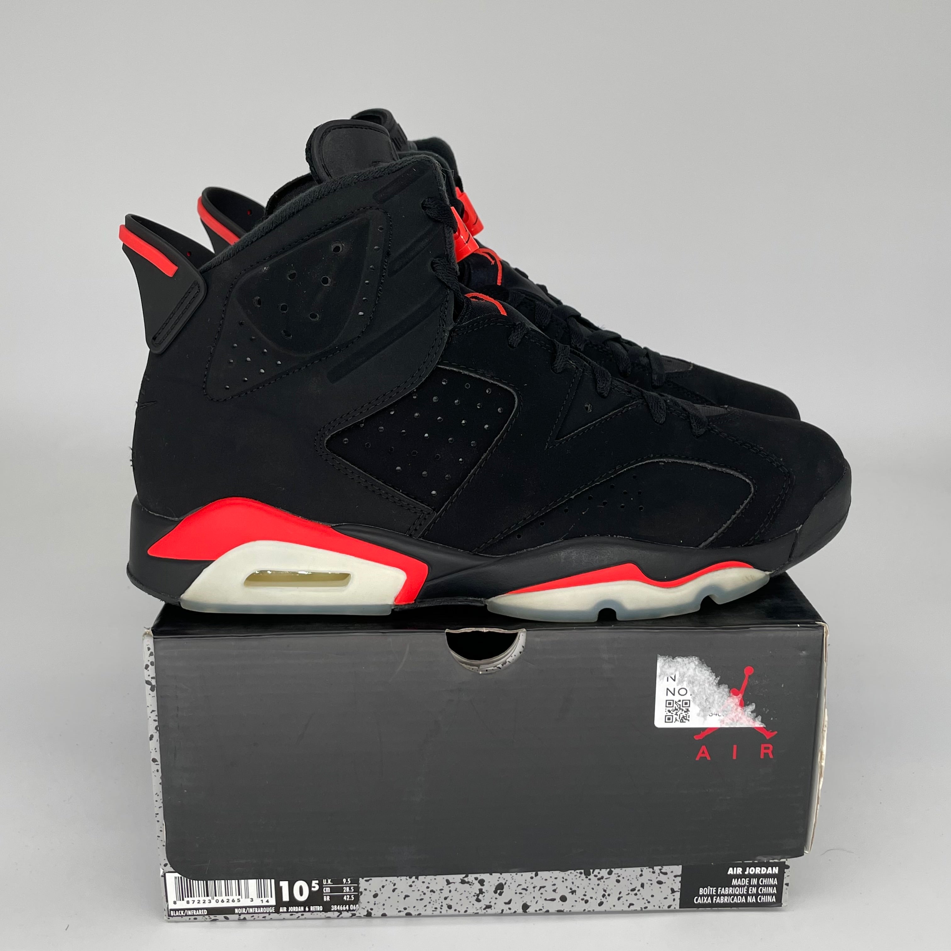 AIR JORDAN 6 BLACK INFRARED SIZE 10.5 384664-060