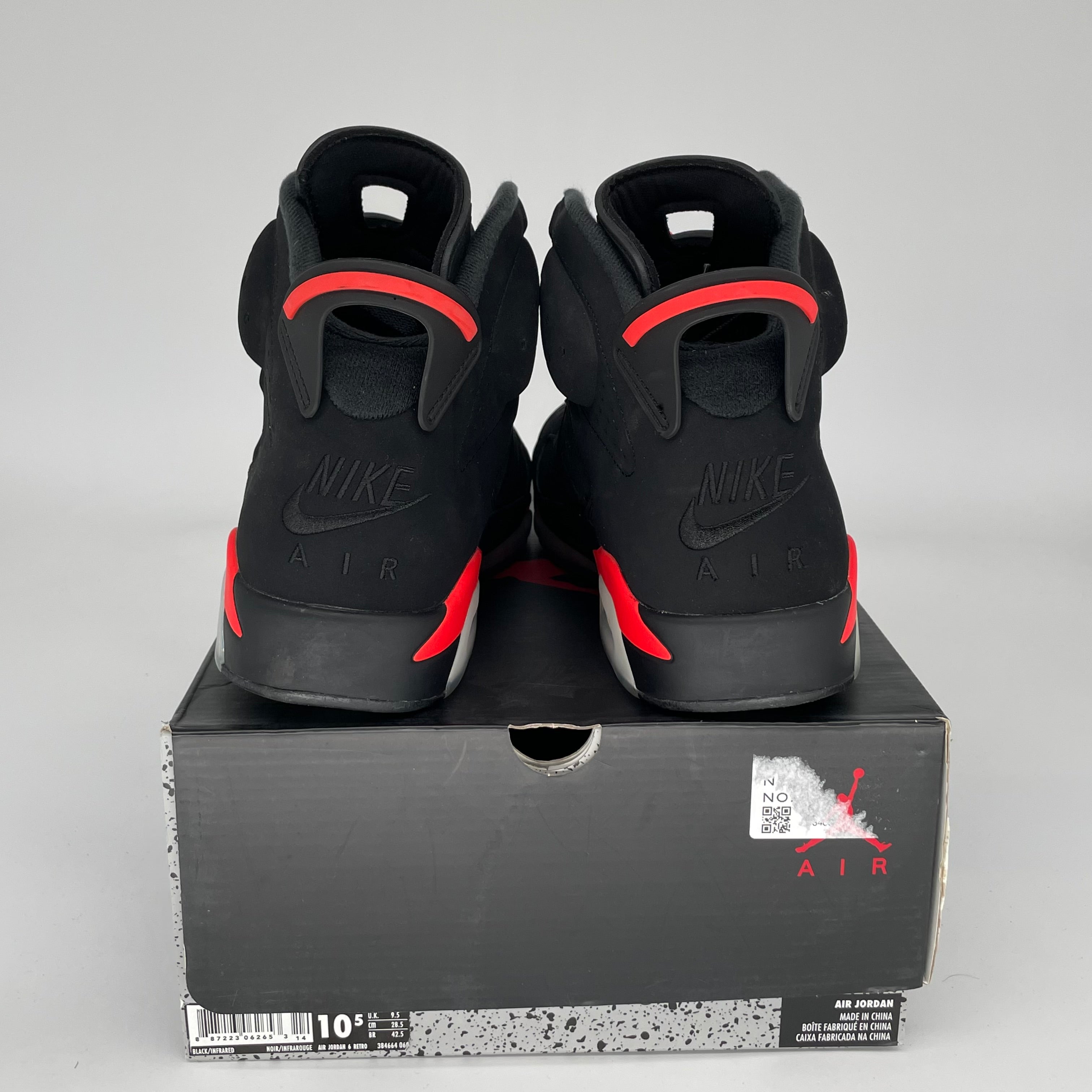 AIR JORDAN 6 BLACK INFRARED SIZE 10.5 384664-060