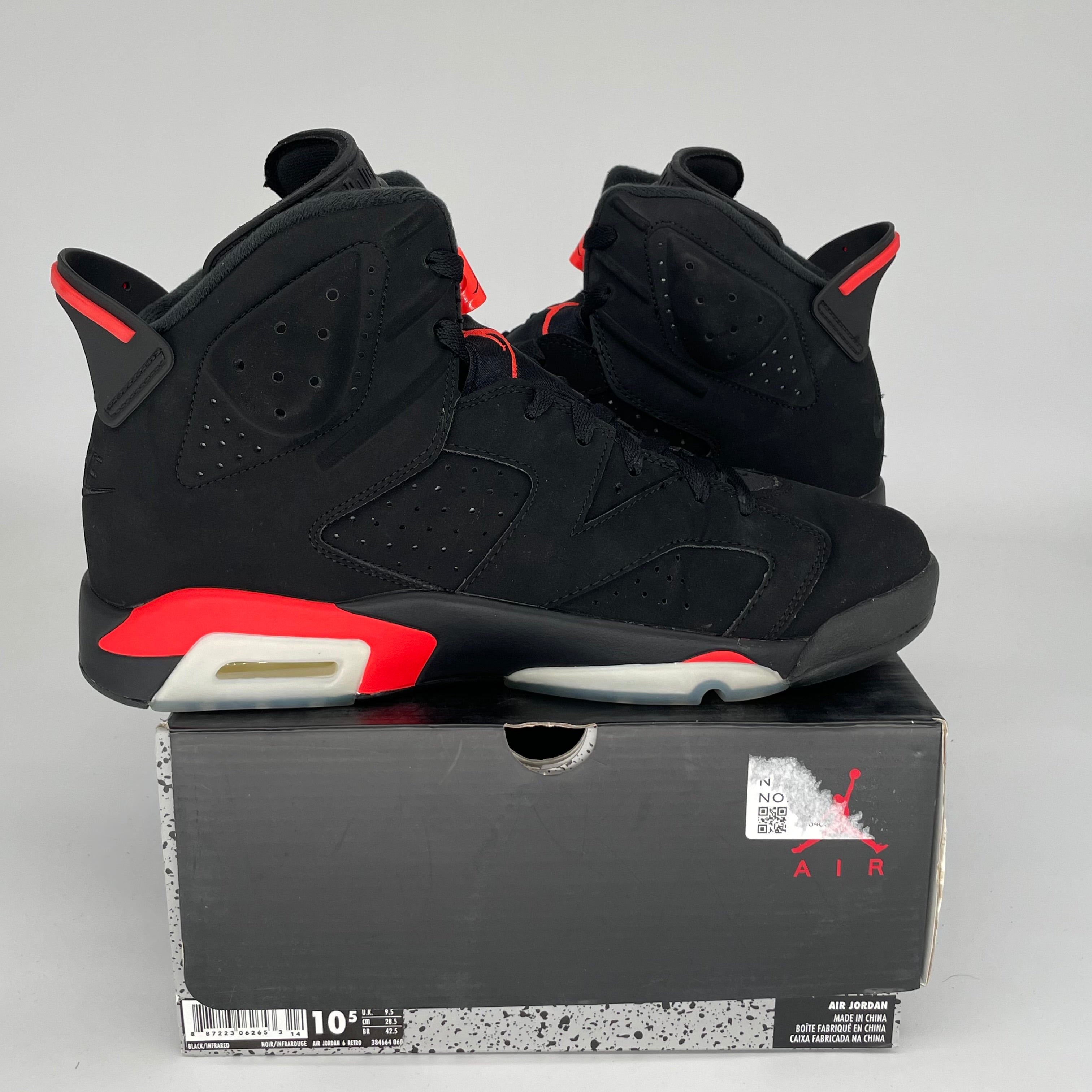 AIR JORDAN 6 BLACK INFRARED SIZE 10.5 384664-060