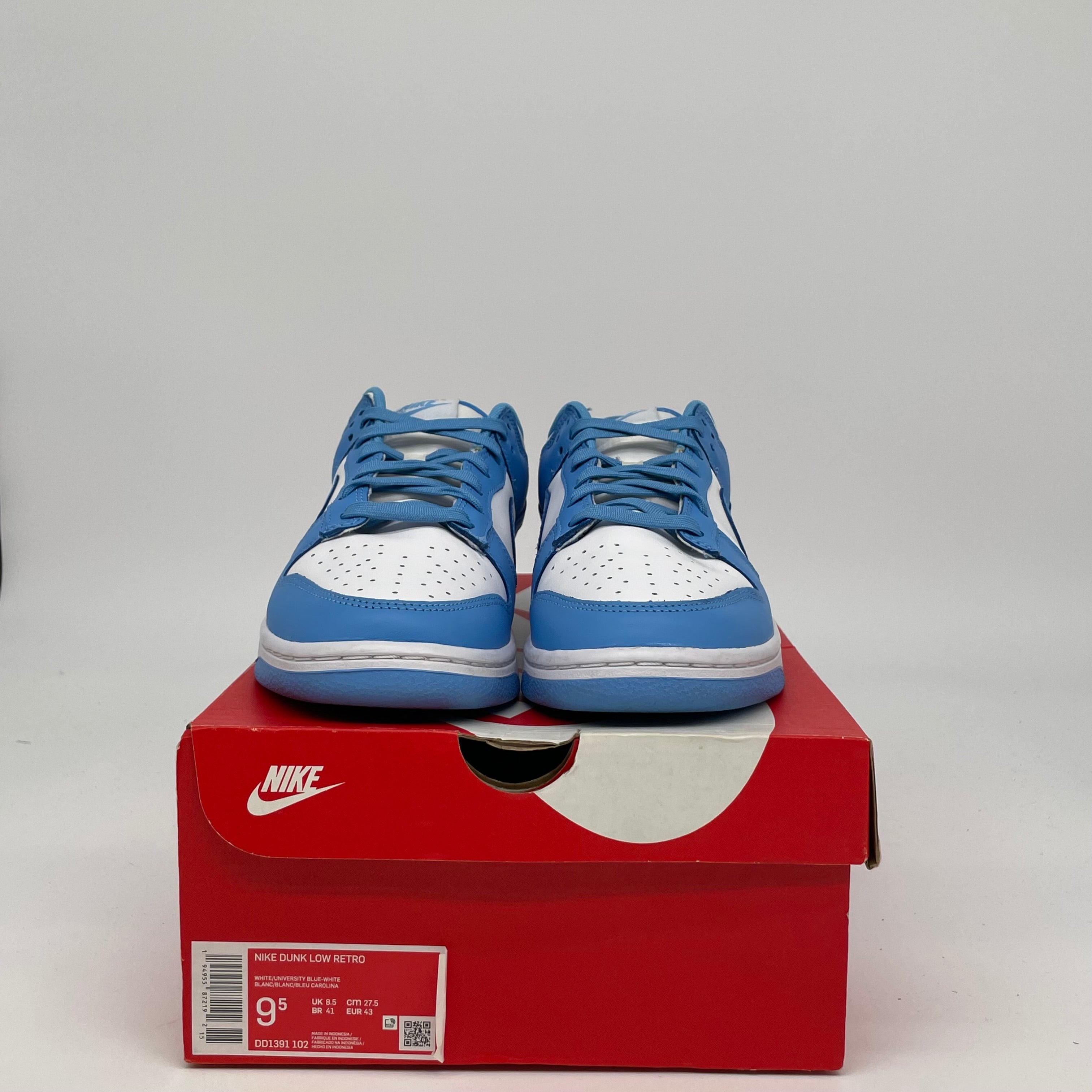 NIKE DUNK LOW UNC SIZE 9.5 DD1391-102