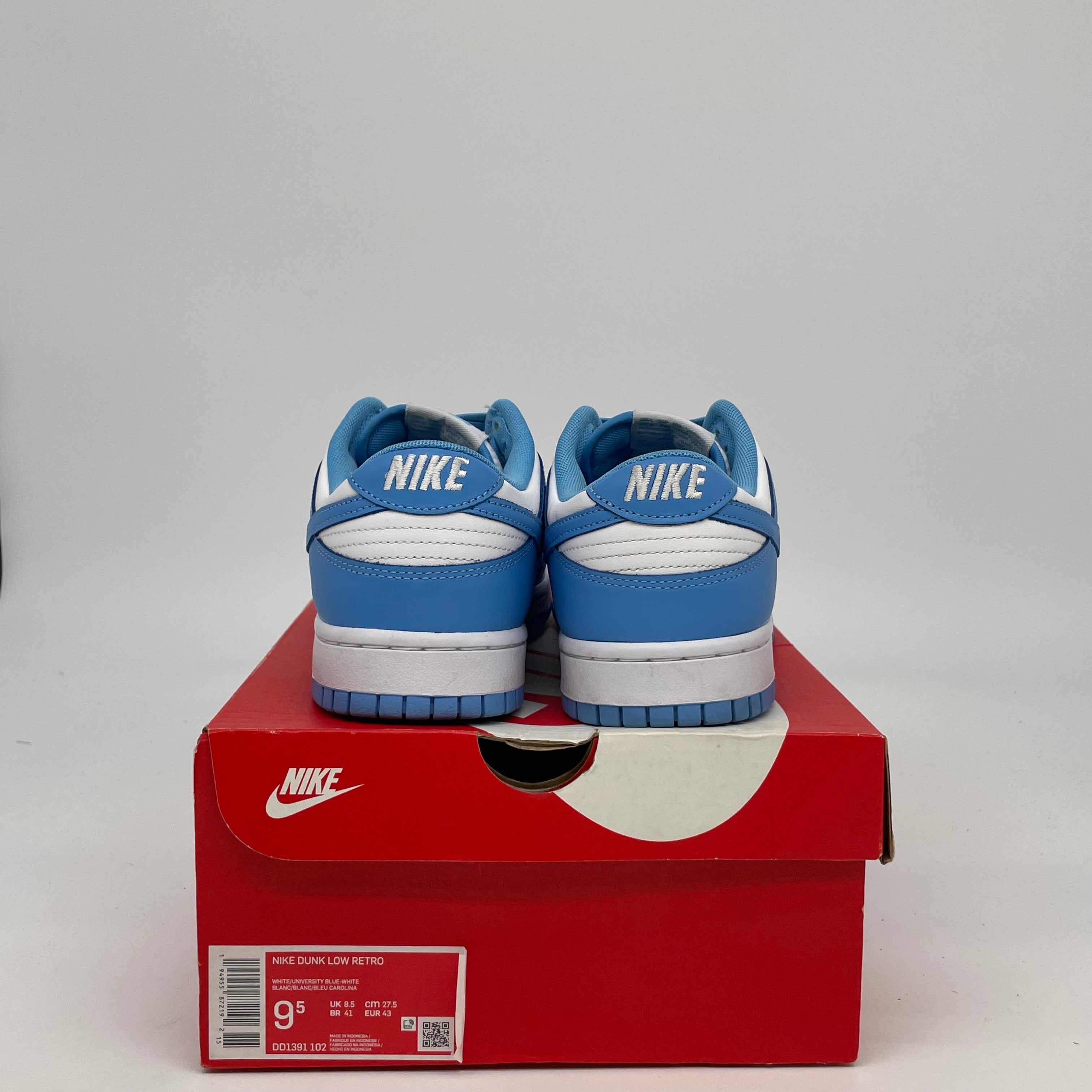 NIKE DUNK LOW UNC SIZE 9.5 DD1391-102