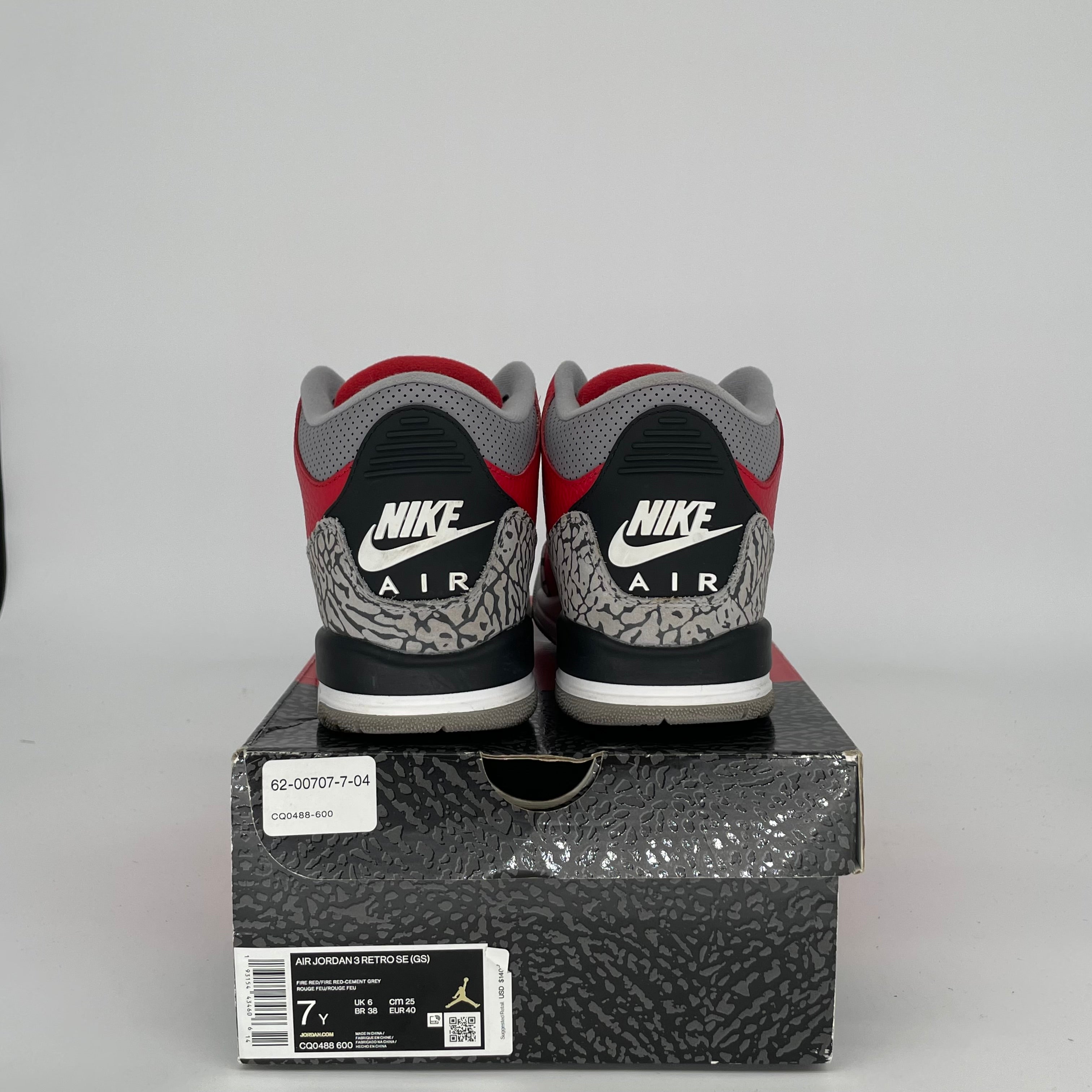 AIR JORDAN 3 UNITE SIZE 7Y CQ0488-600