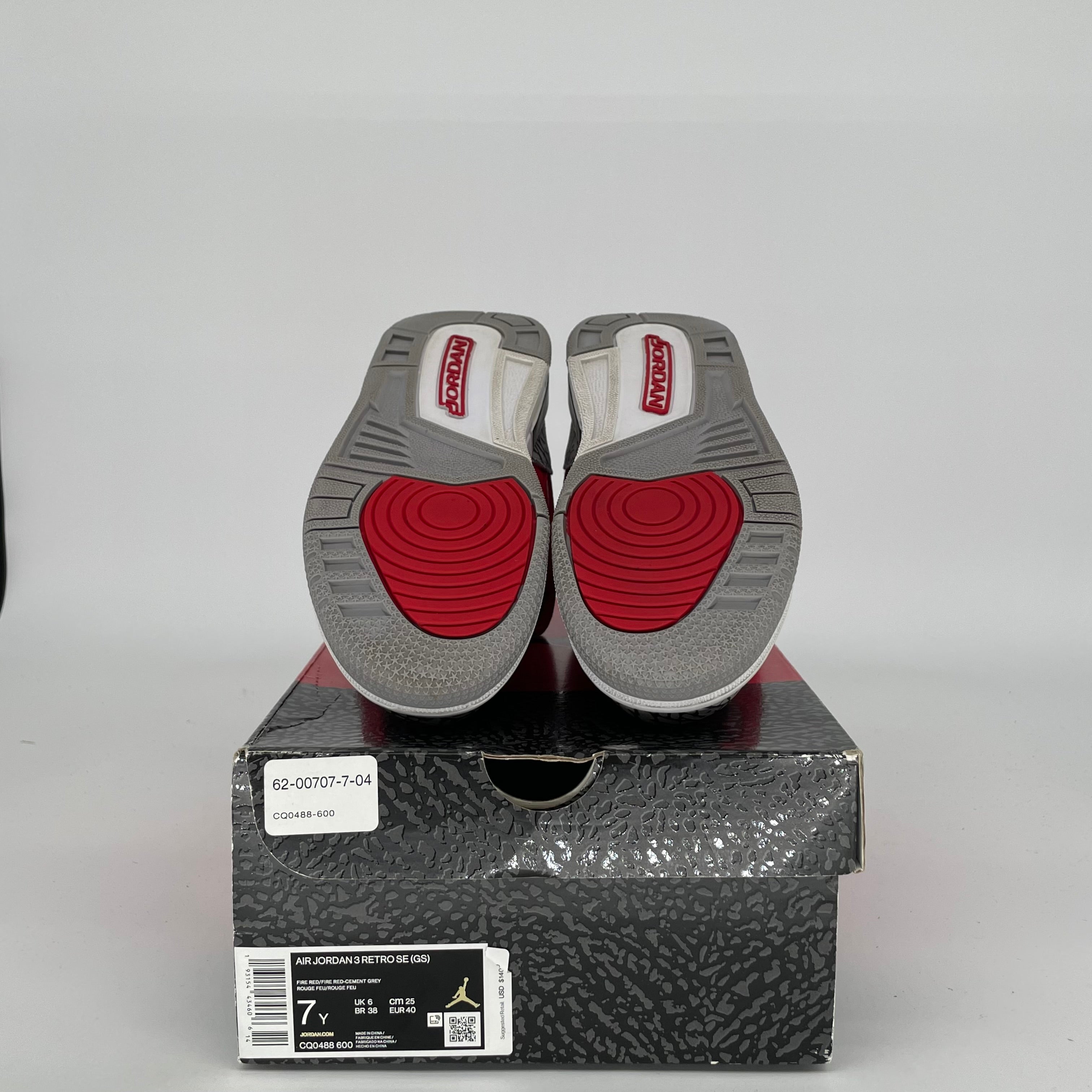 AIR JORDAN 3 UNITE SIZE 7Y CQ0488-600