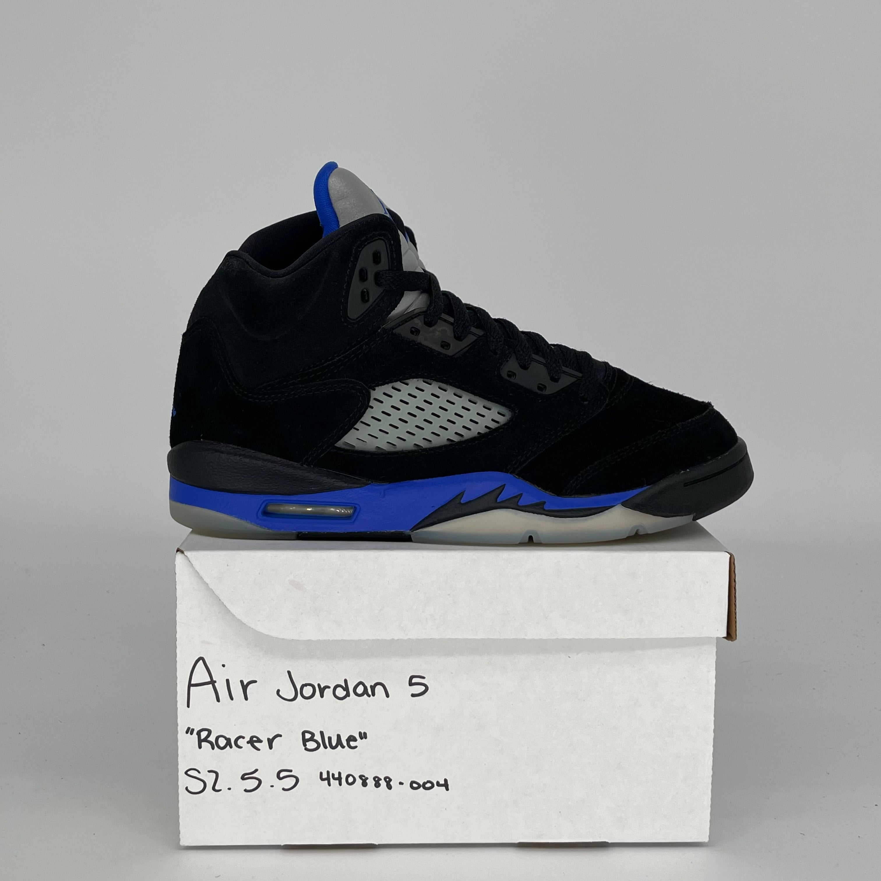 AIR JORDAN 5 RACER BLUE SIZE 5.5Y 440888-004