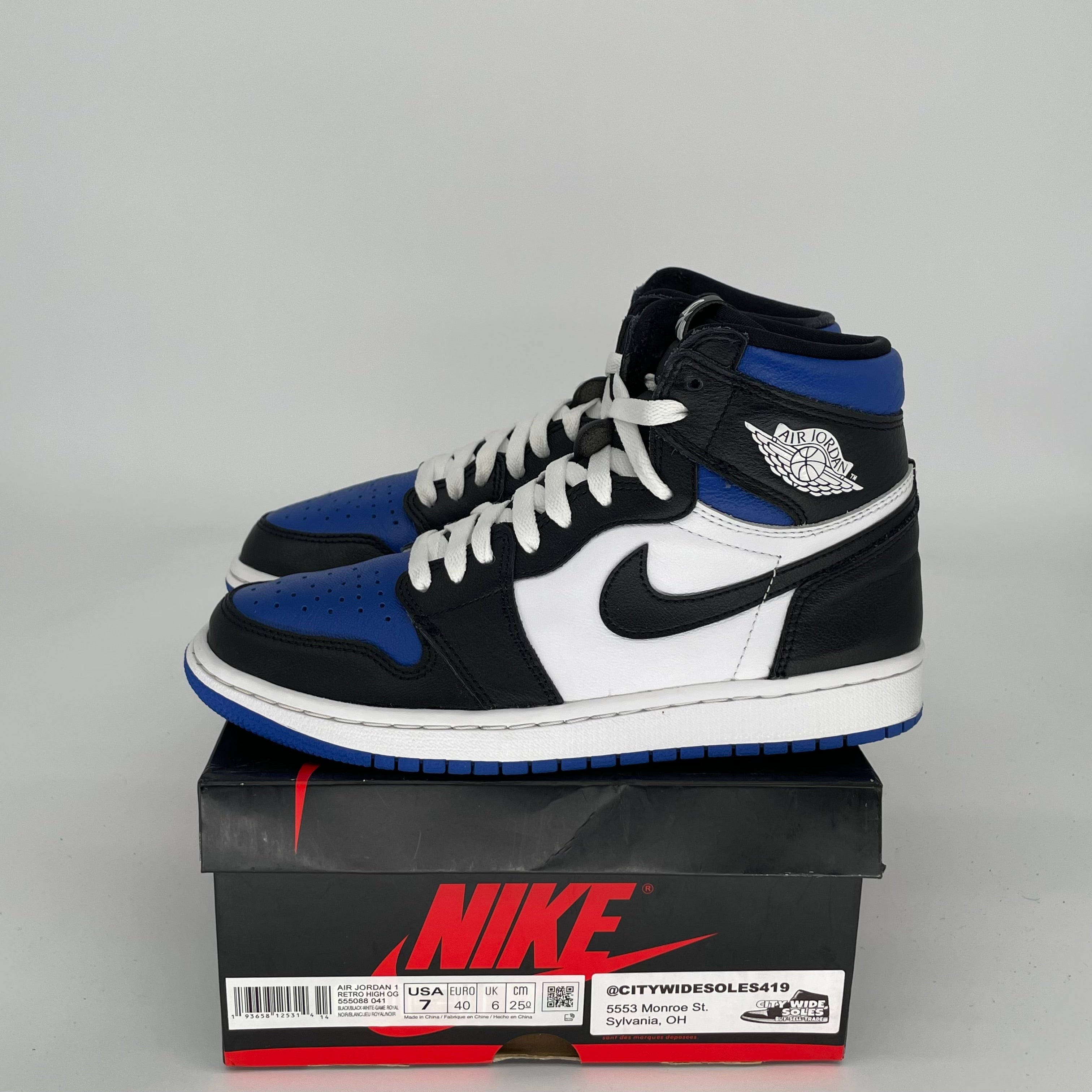 AIR JORDAN 1 ROYAL TOE SIZE 7 555088-041