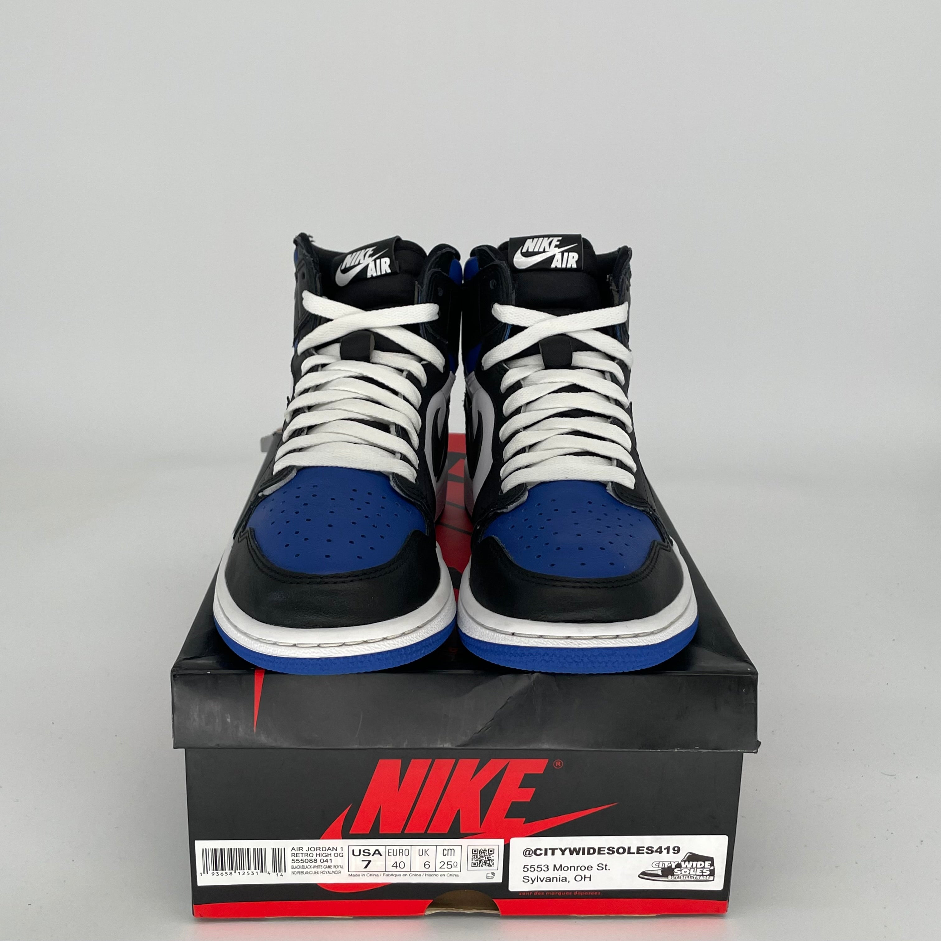 AIR JORDAN 1 ROYAL TOE SIZE 7 555088-041