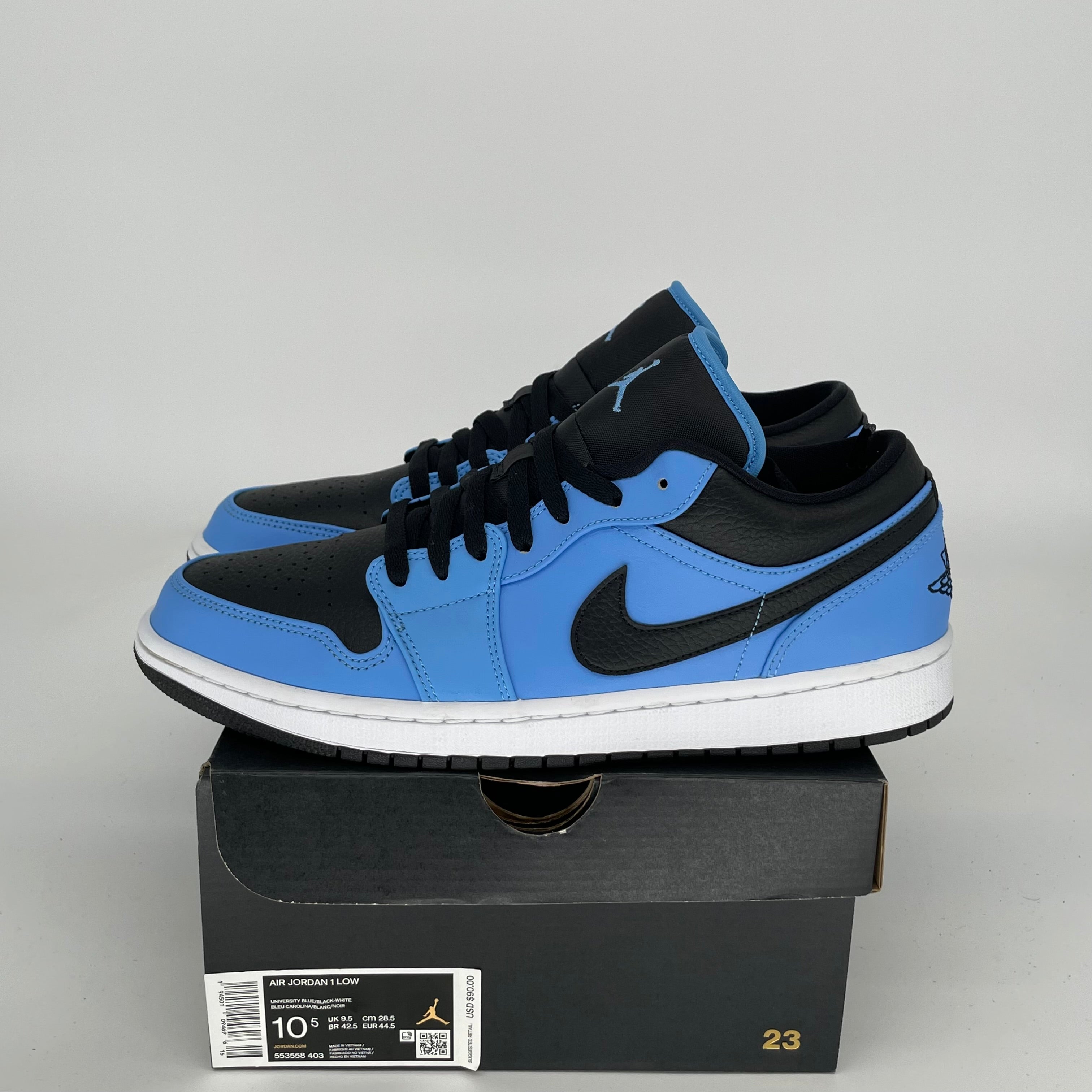 AIR JORDAN 1 LOW UNIVERSITY BLUE BLACK SIZE 10.5 553558-403