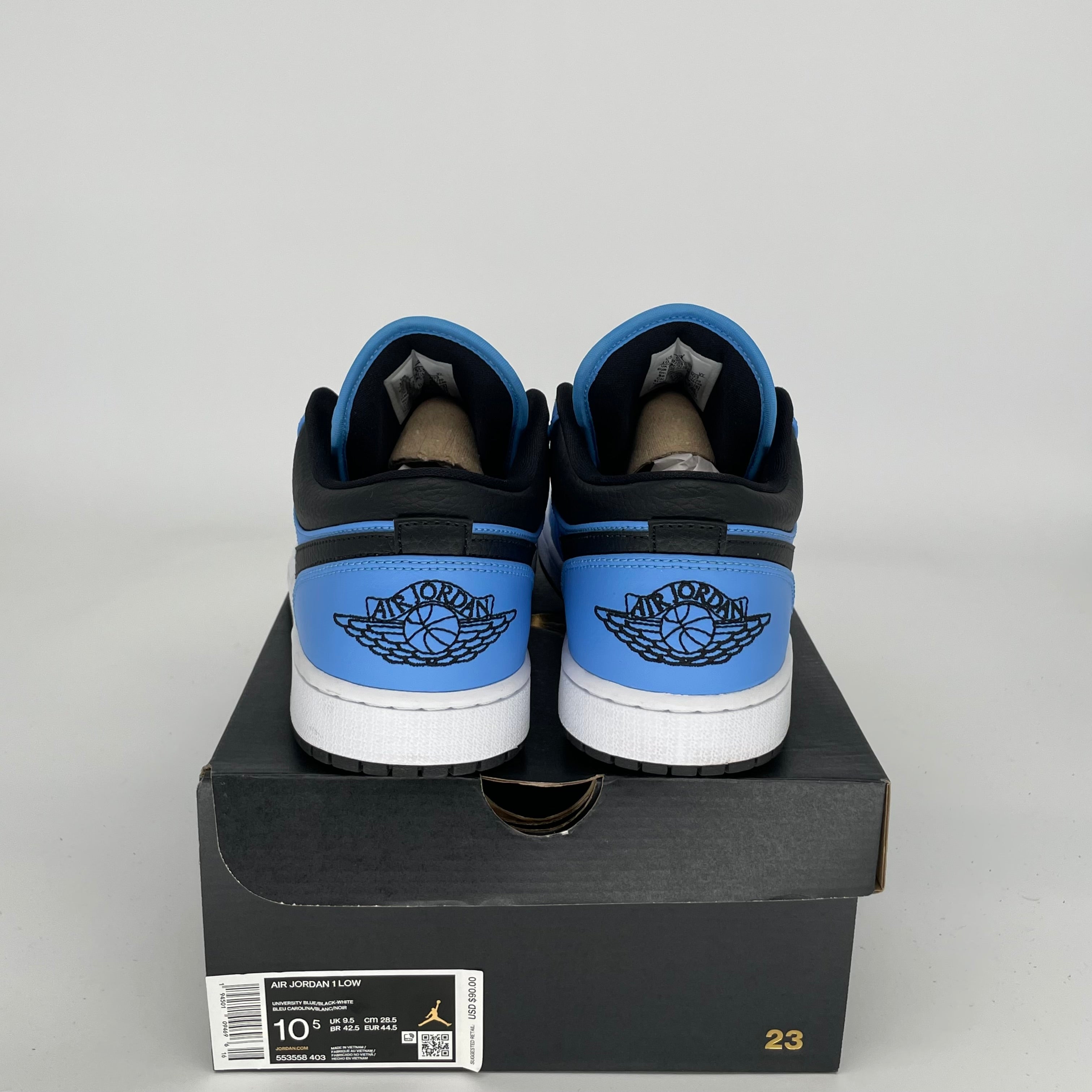 AIR JORDAN 1 LOW UNIVERSITY BLUE BLACK SIZE 10.5 553558-403