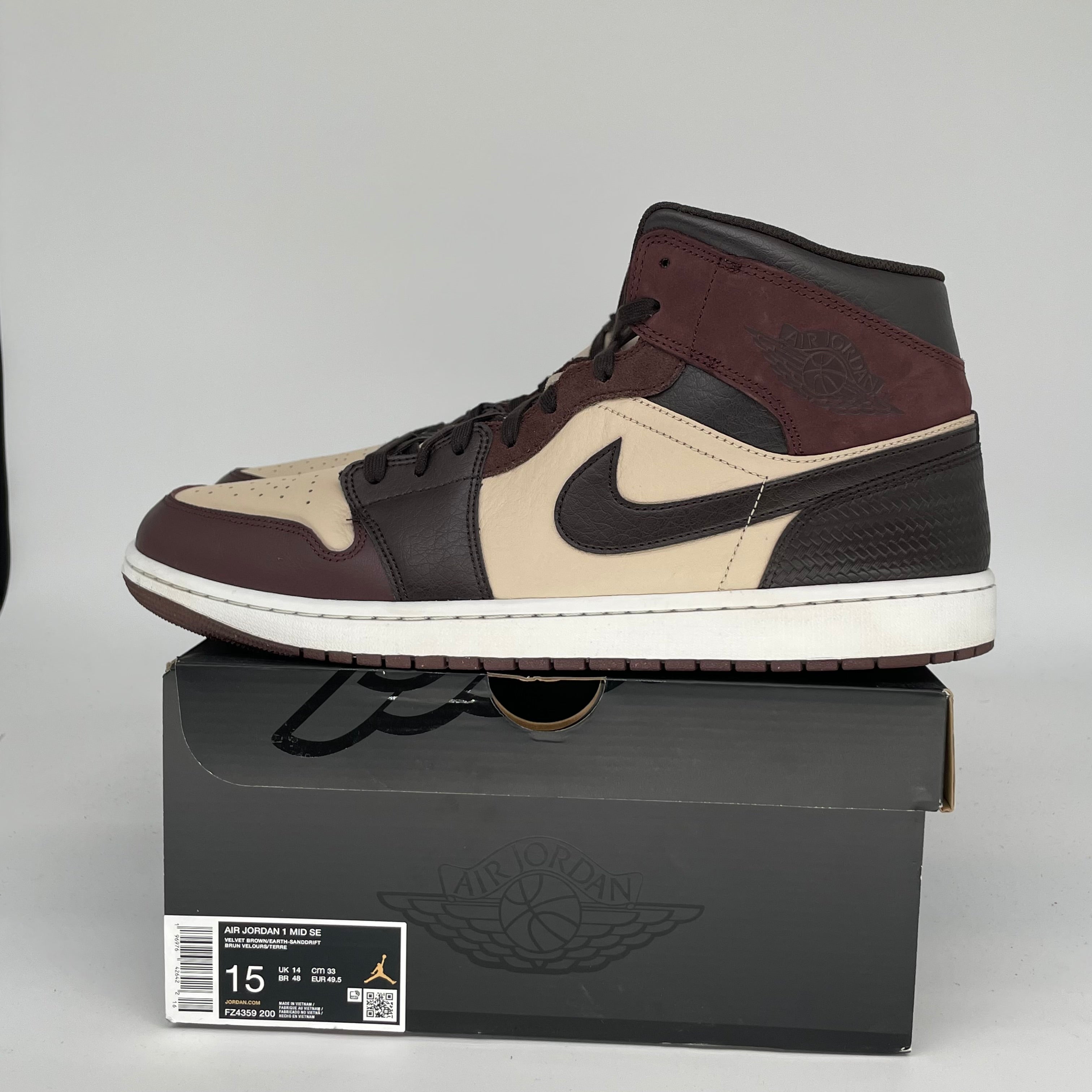 AIR JORDAN 1 MID PARIS YMCA SIZE 15 FZ4359-200