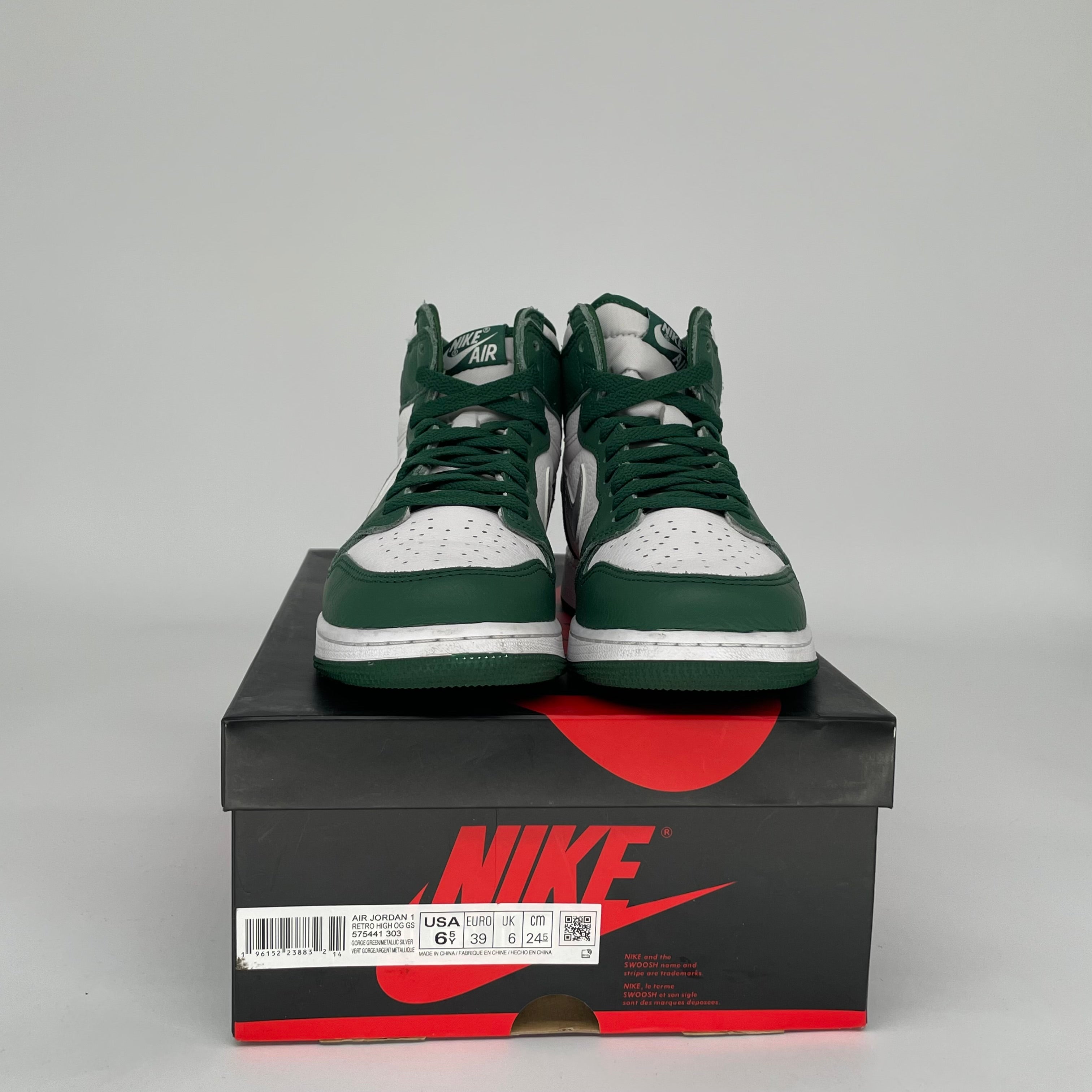 AIR JORDAN 1 GORGE GREEN SIZE 6.5Y DZ5485-303