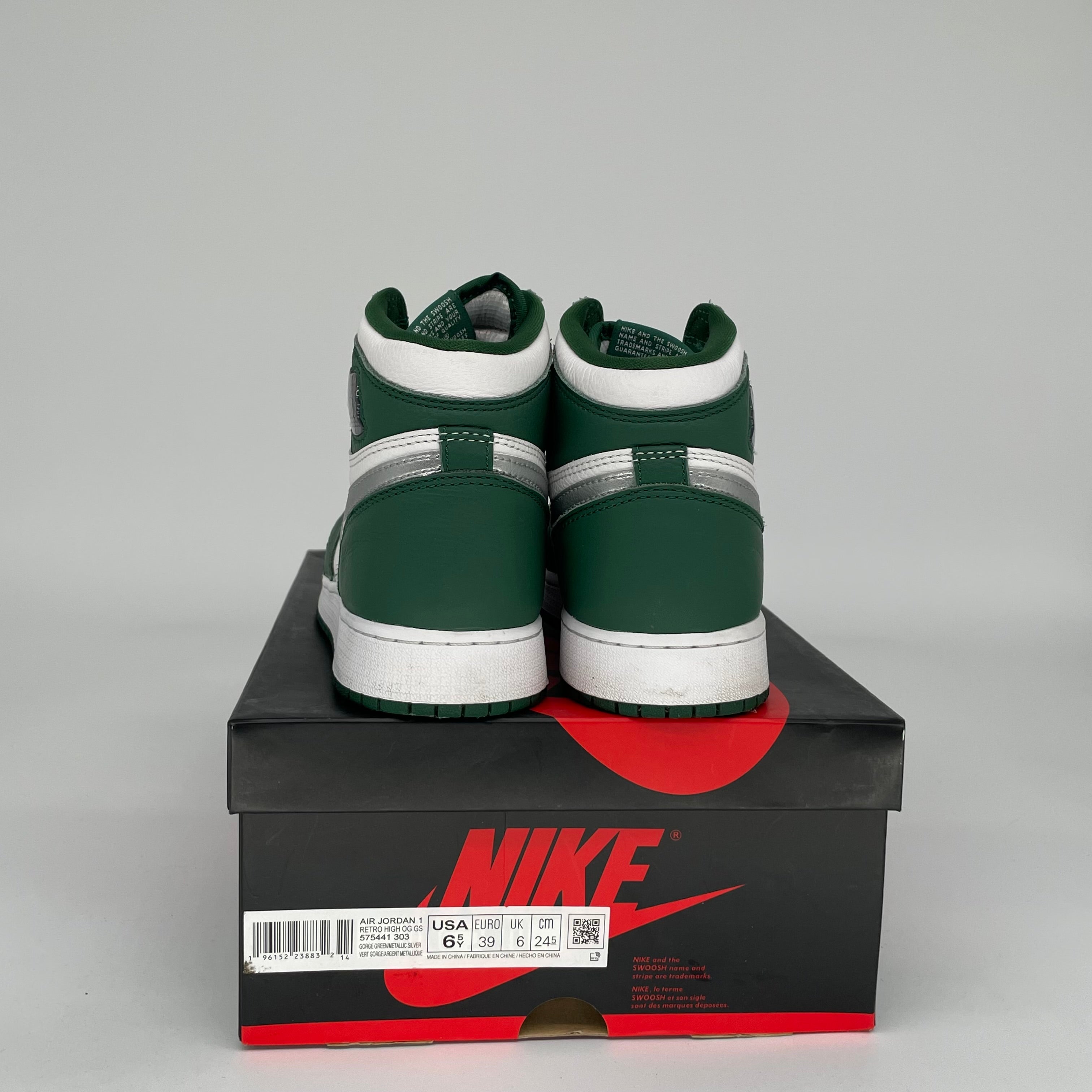 AIR JORDAN 1 GORGE GREEN SIZE 6.5Y DZ5485-303