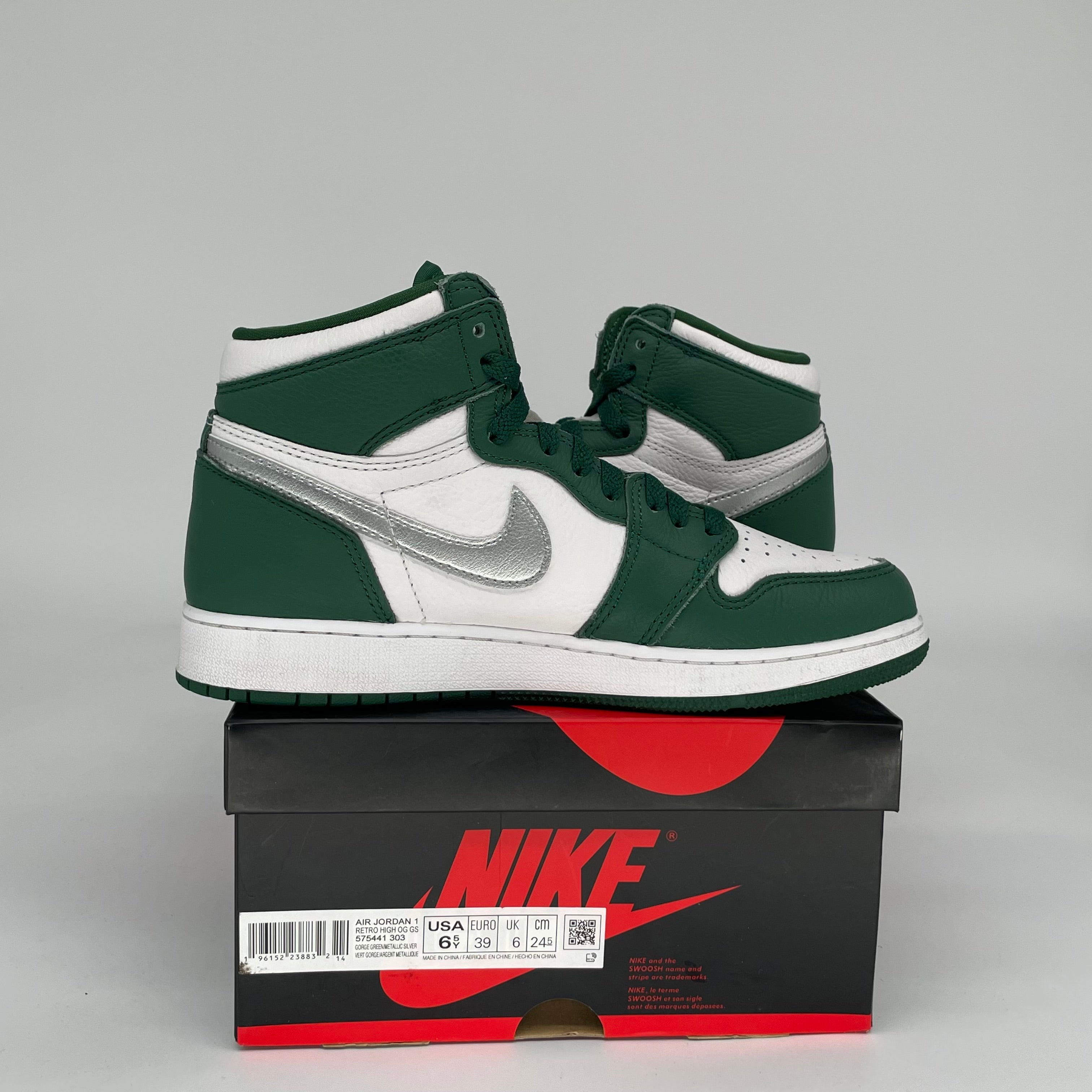 AIR JORDAN 1 GORGE GREEN SIZE 6.5Y DZ5485-303