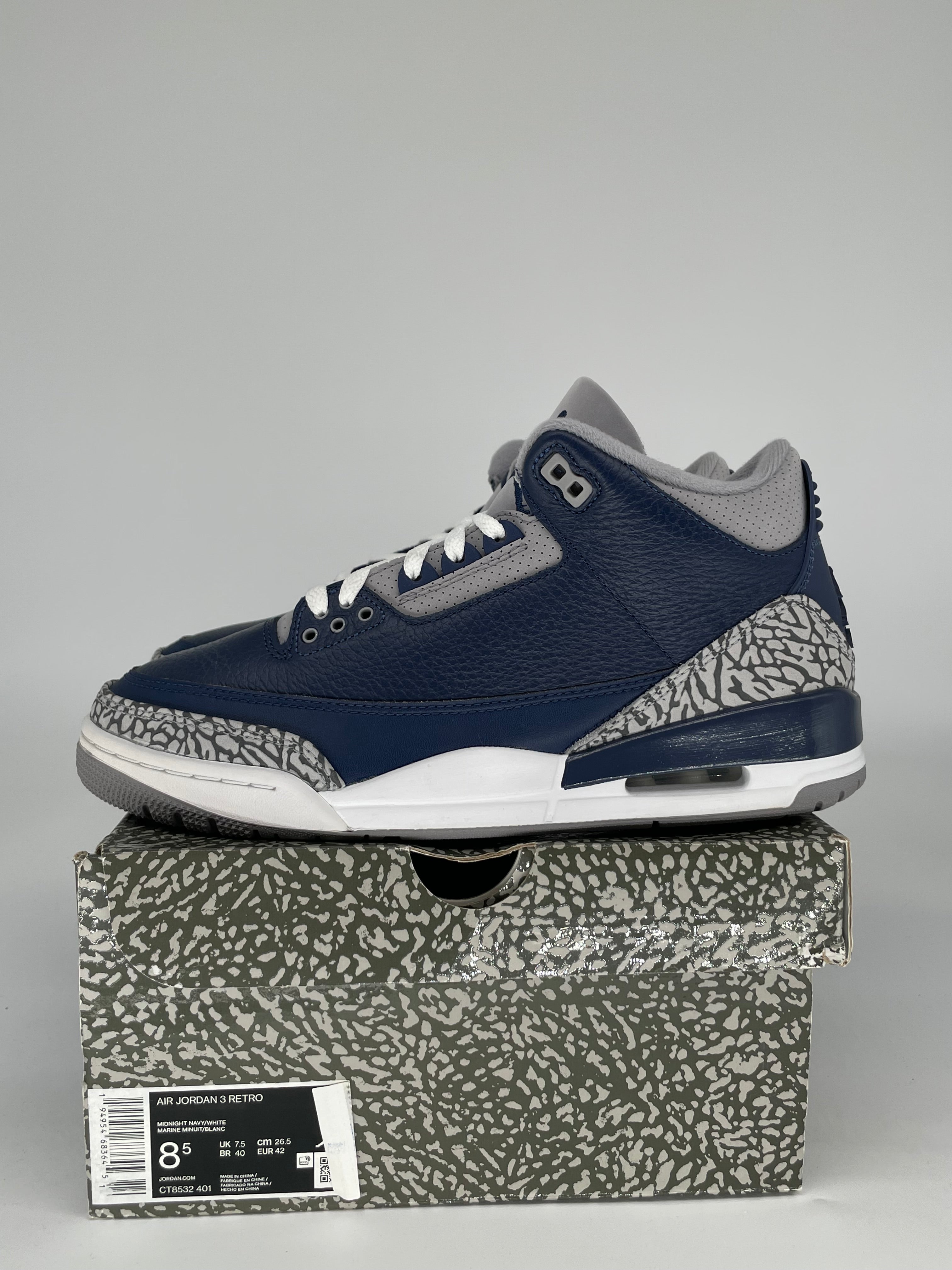 AIR JORDAN 3 GEORGETOWN SIZE 8.5 CT8532-401