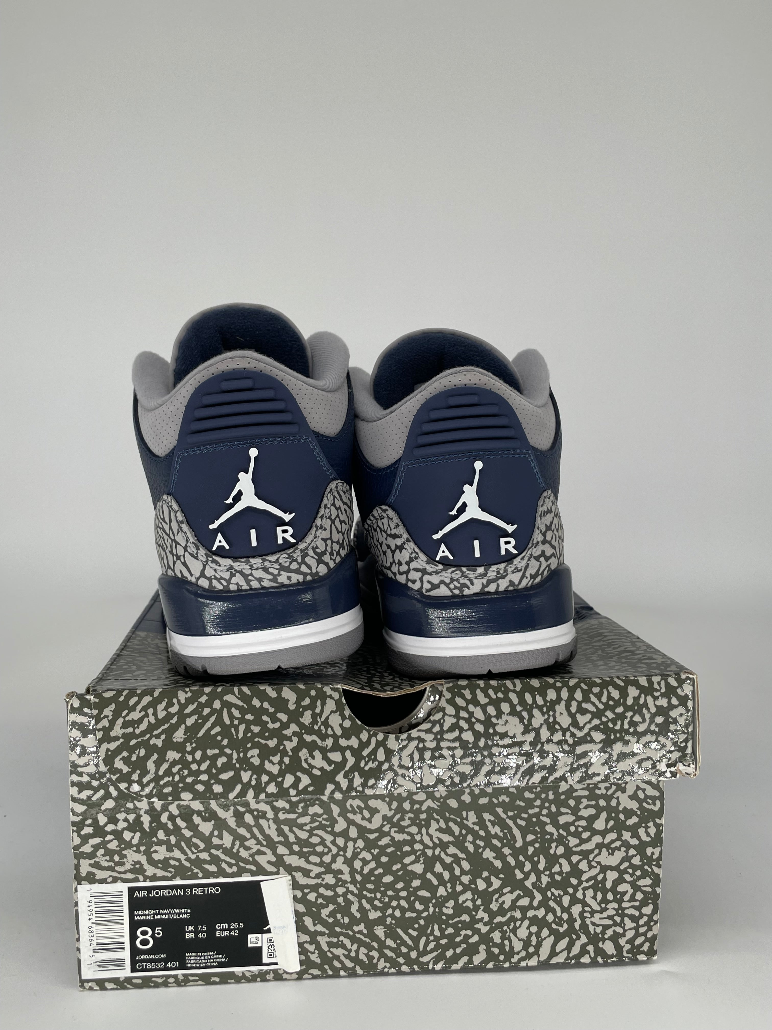 AIR JORDAN 3 GEORGETOWN SIZE 8.5 CT8532-401